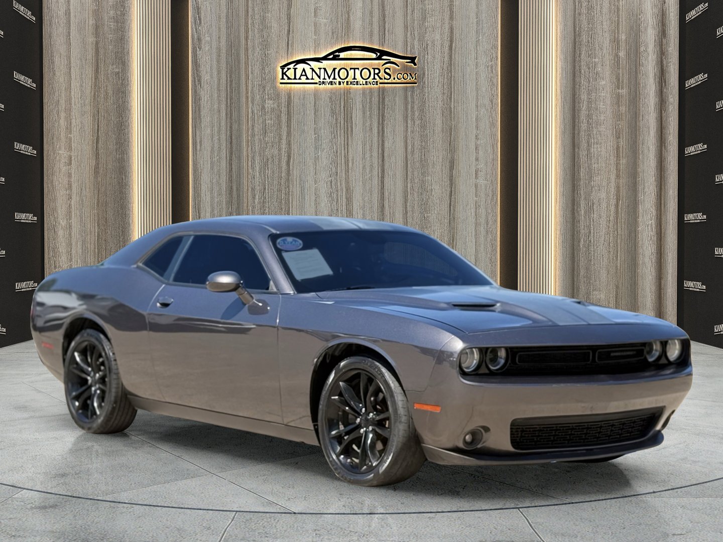 2016 Dodge Challenger SXT