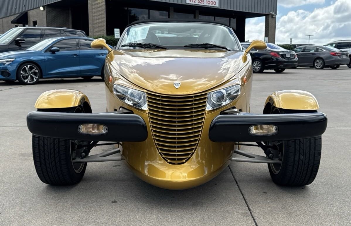 2002 Chrysler Prowler Base photo 4