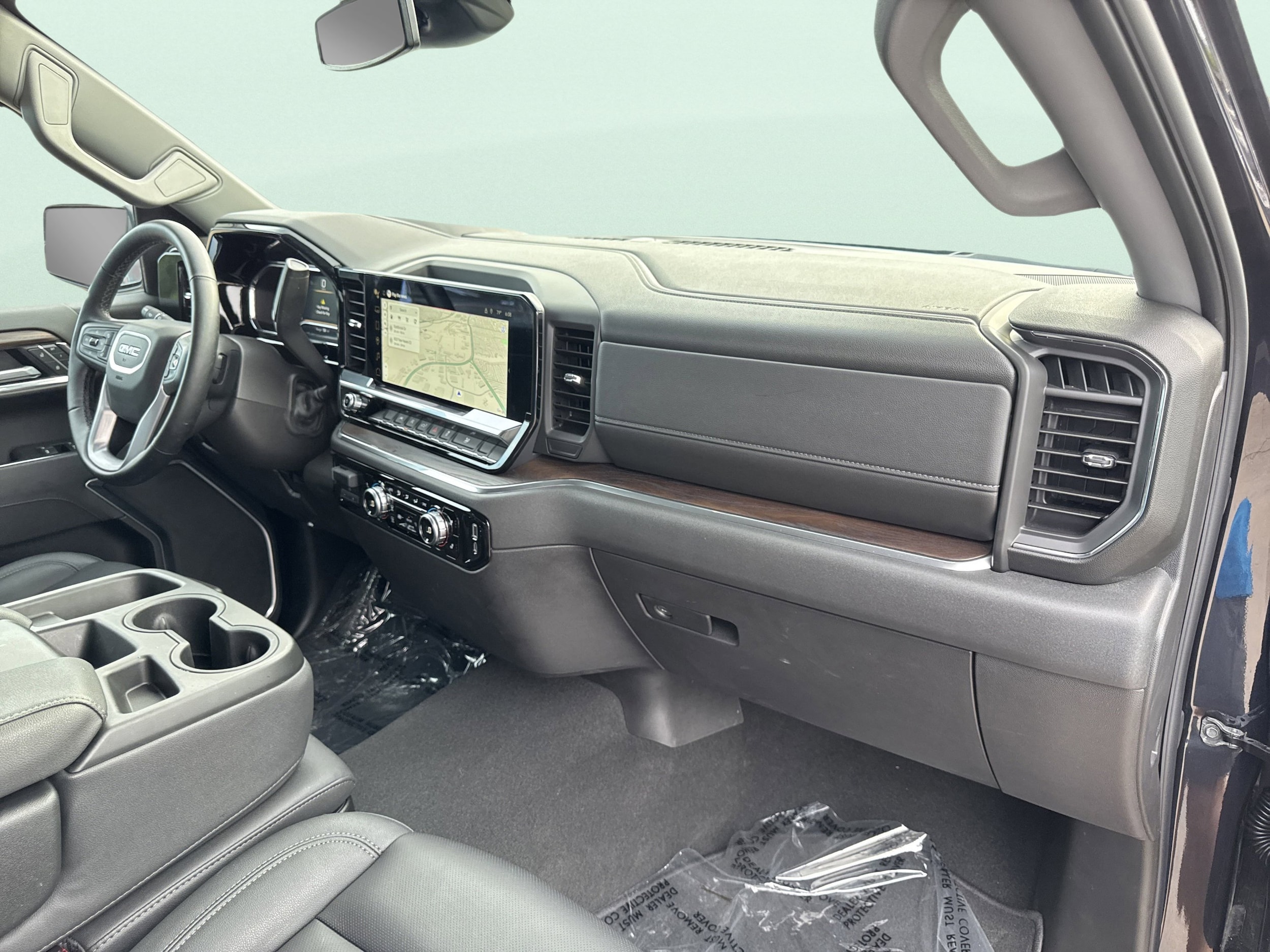 2025 GMC Sierra 1500 SLT - Photo 47