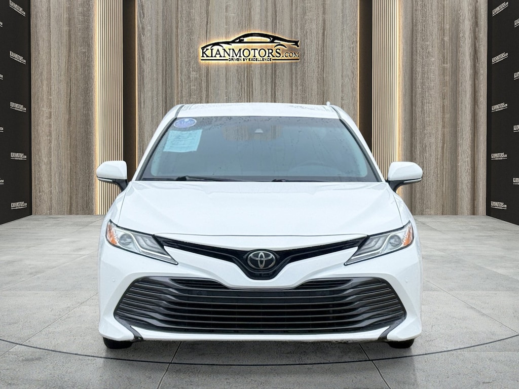Used 2018 Toyota Camry XLE Sedan