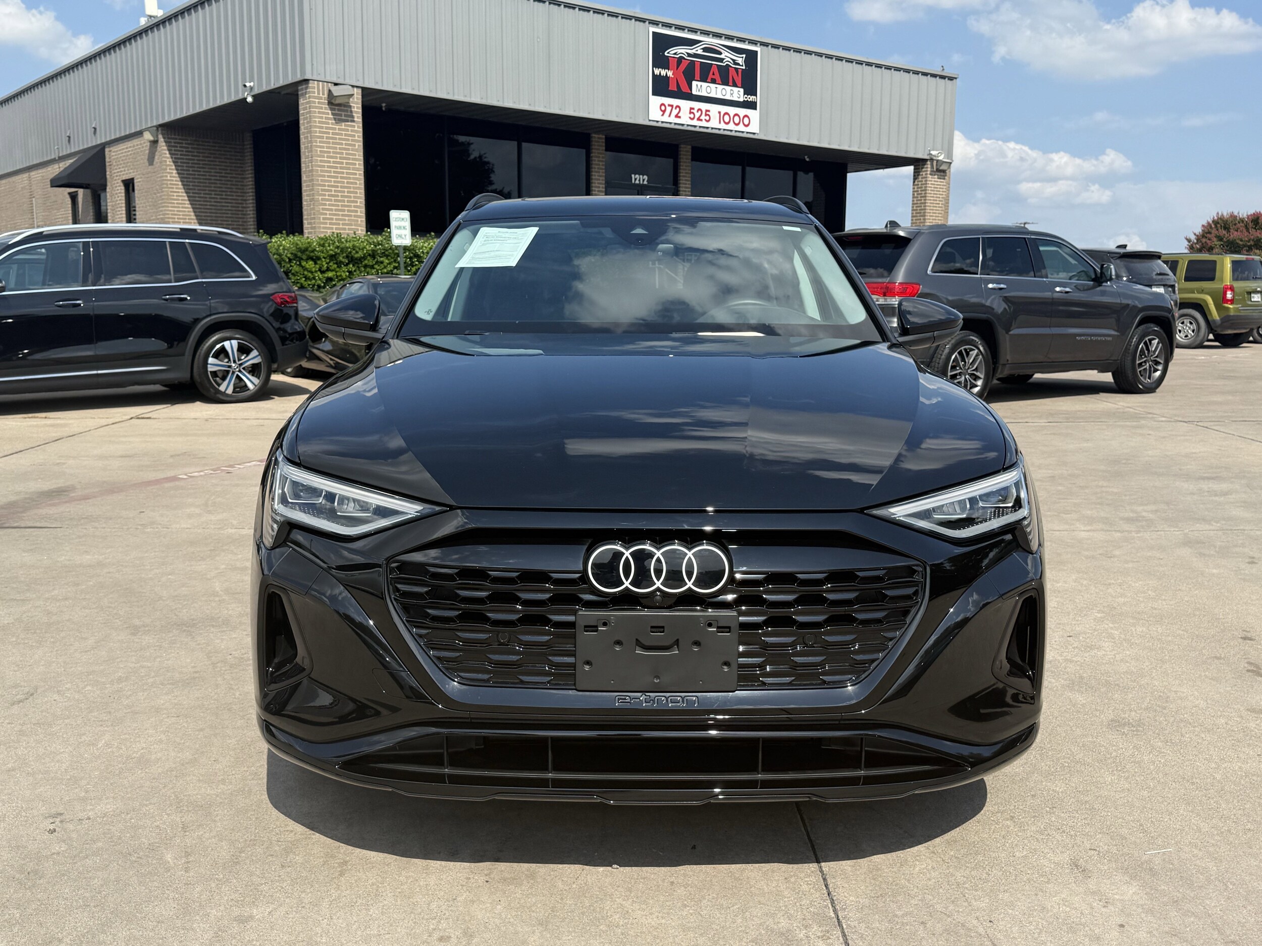 2024 Audi Q8 E-tron Premium photo 2