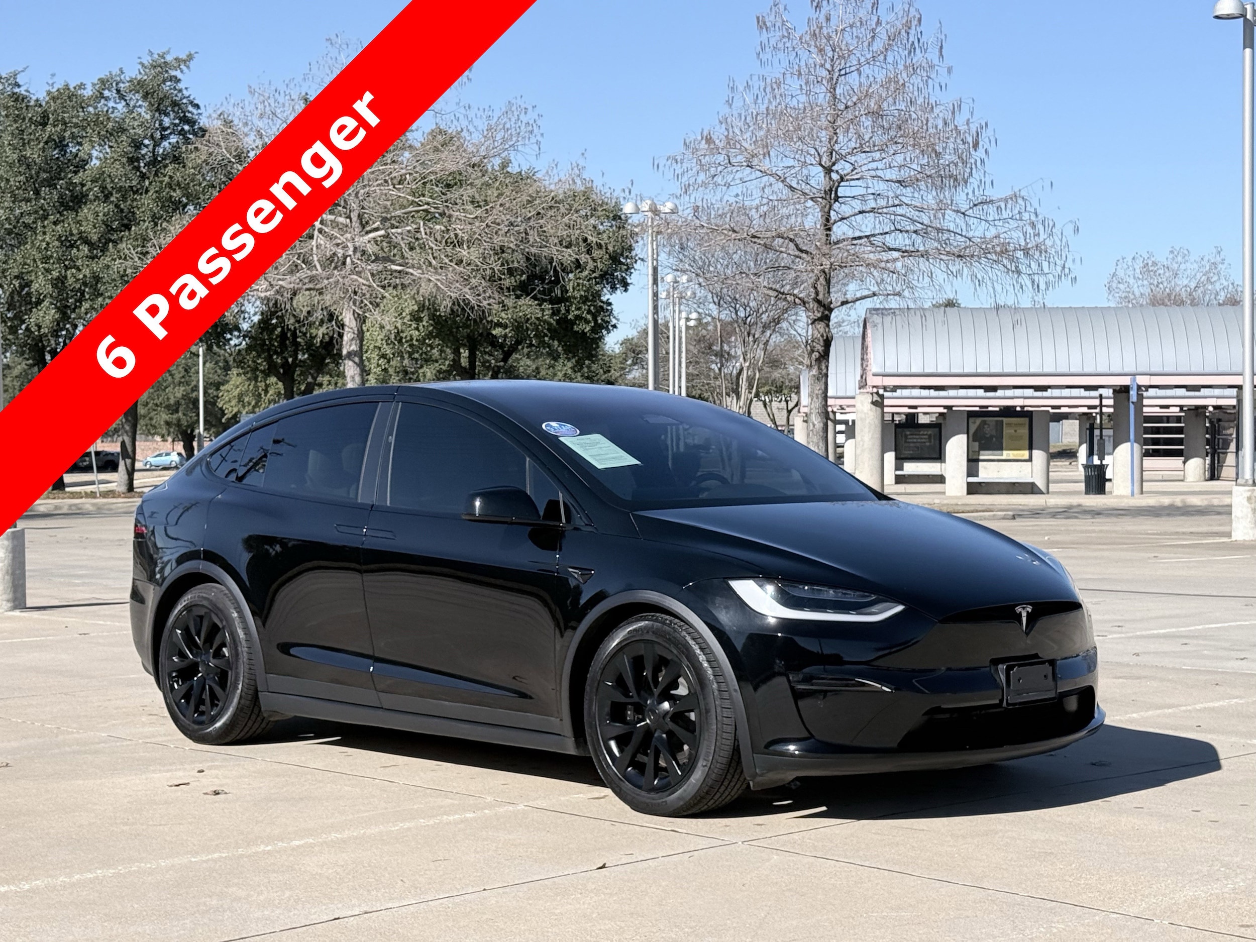 2023 Tesla Model X Long Range's photo