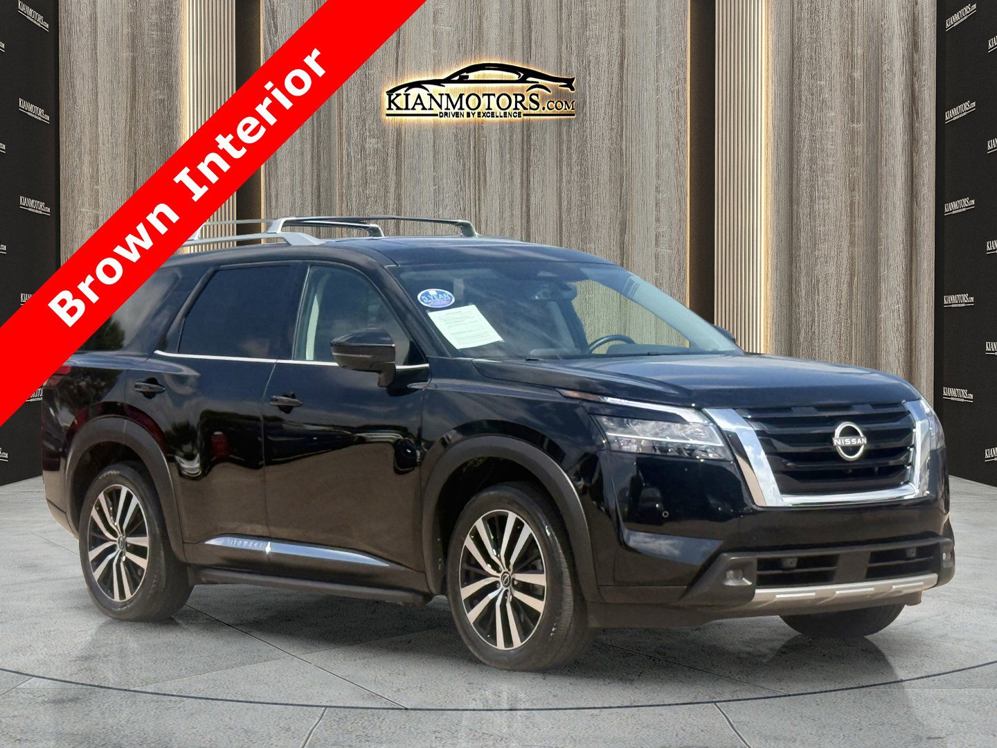 2023 Nissan Pathfinder Platinum 2WD's photo