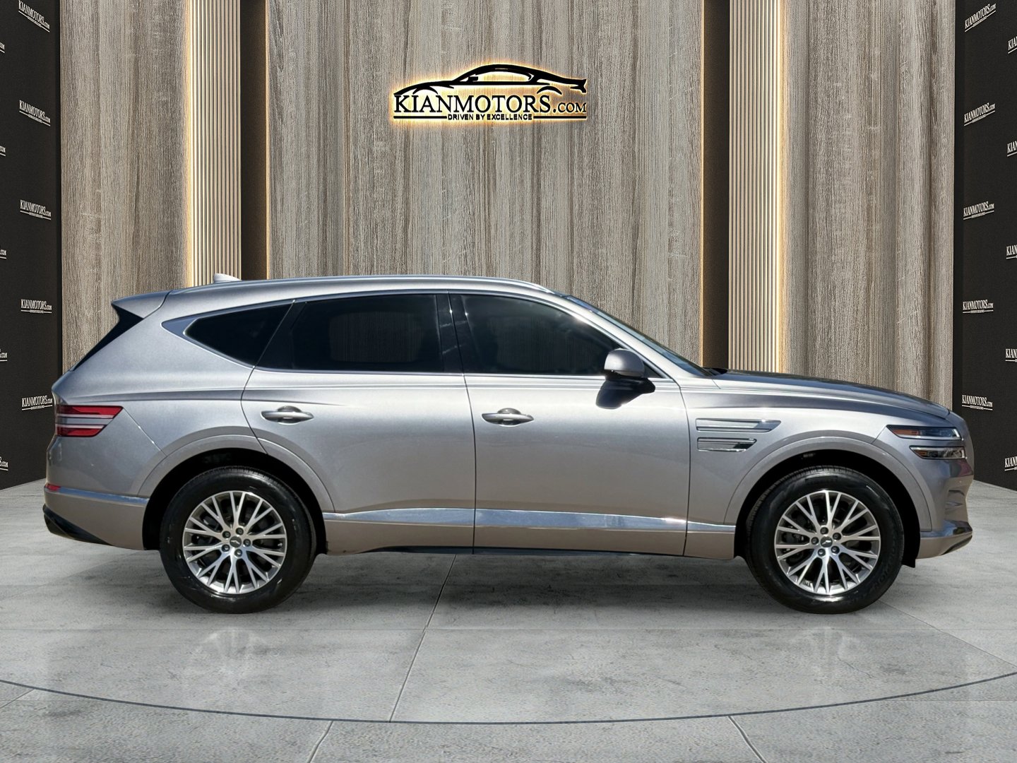 2024 GENESIS GV80 Standard - Photo 8