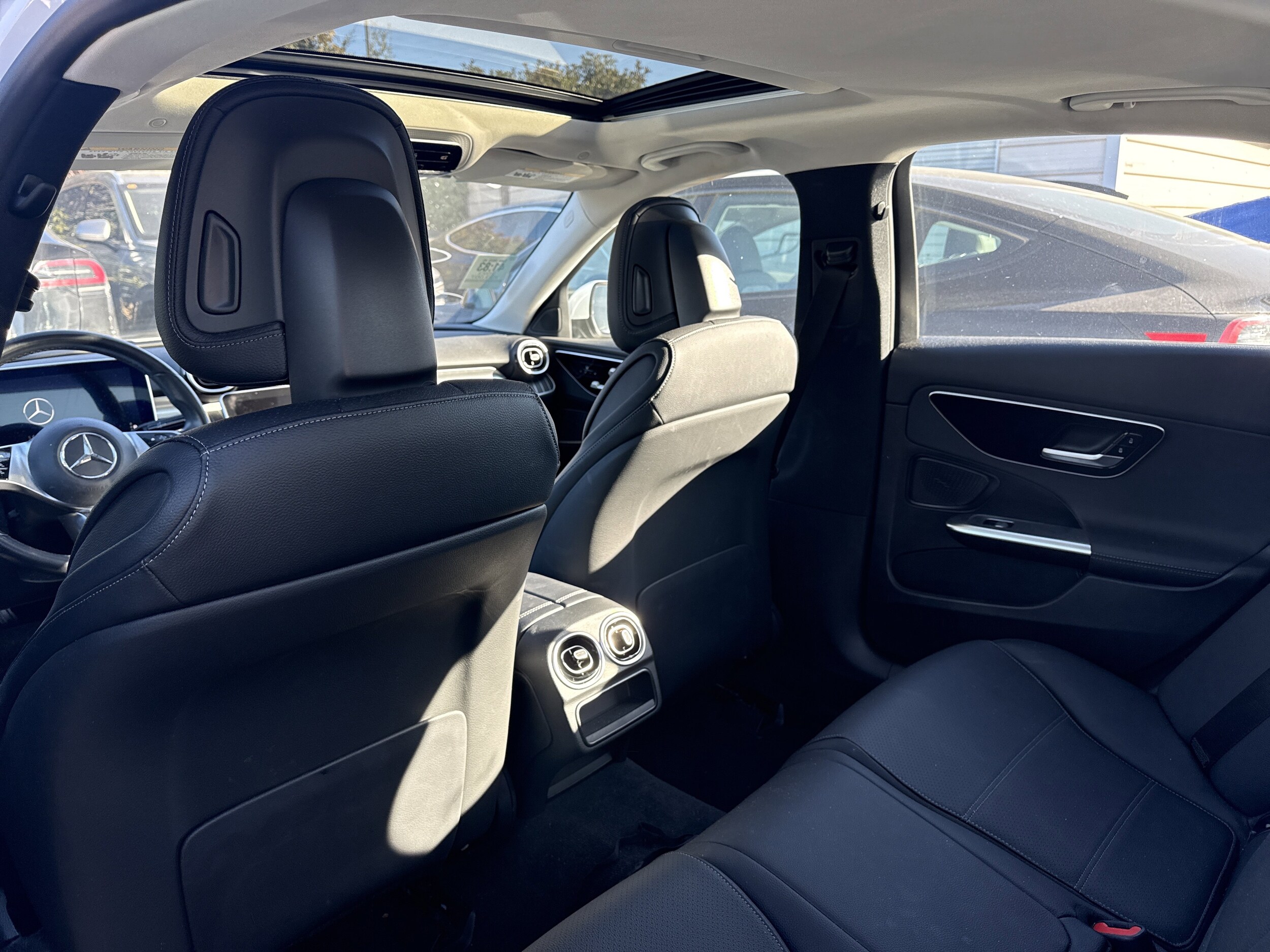 2023 Mercedes Benz C 300 photo 4