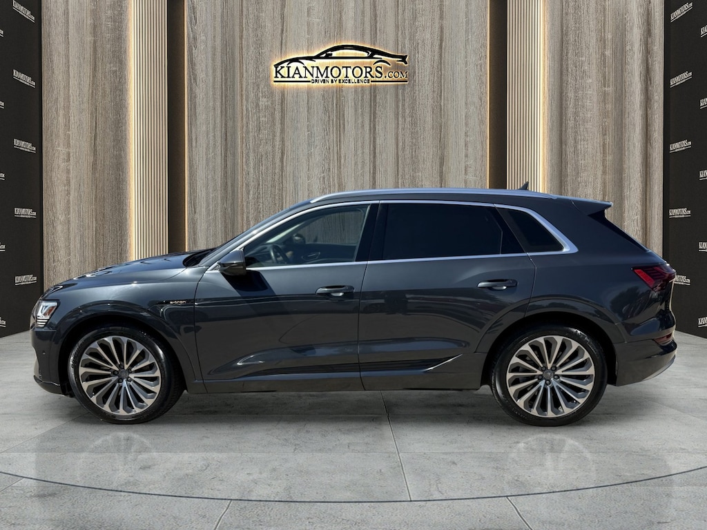 Used 2019 Audi e-tron Prestige SUV