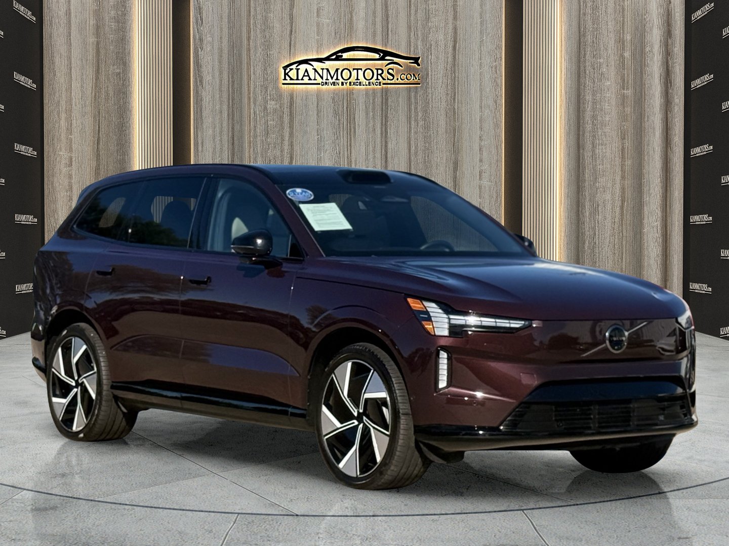 2025 Volvo EX90