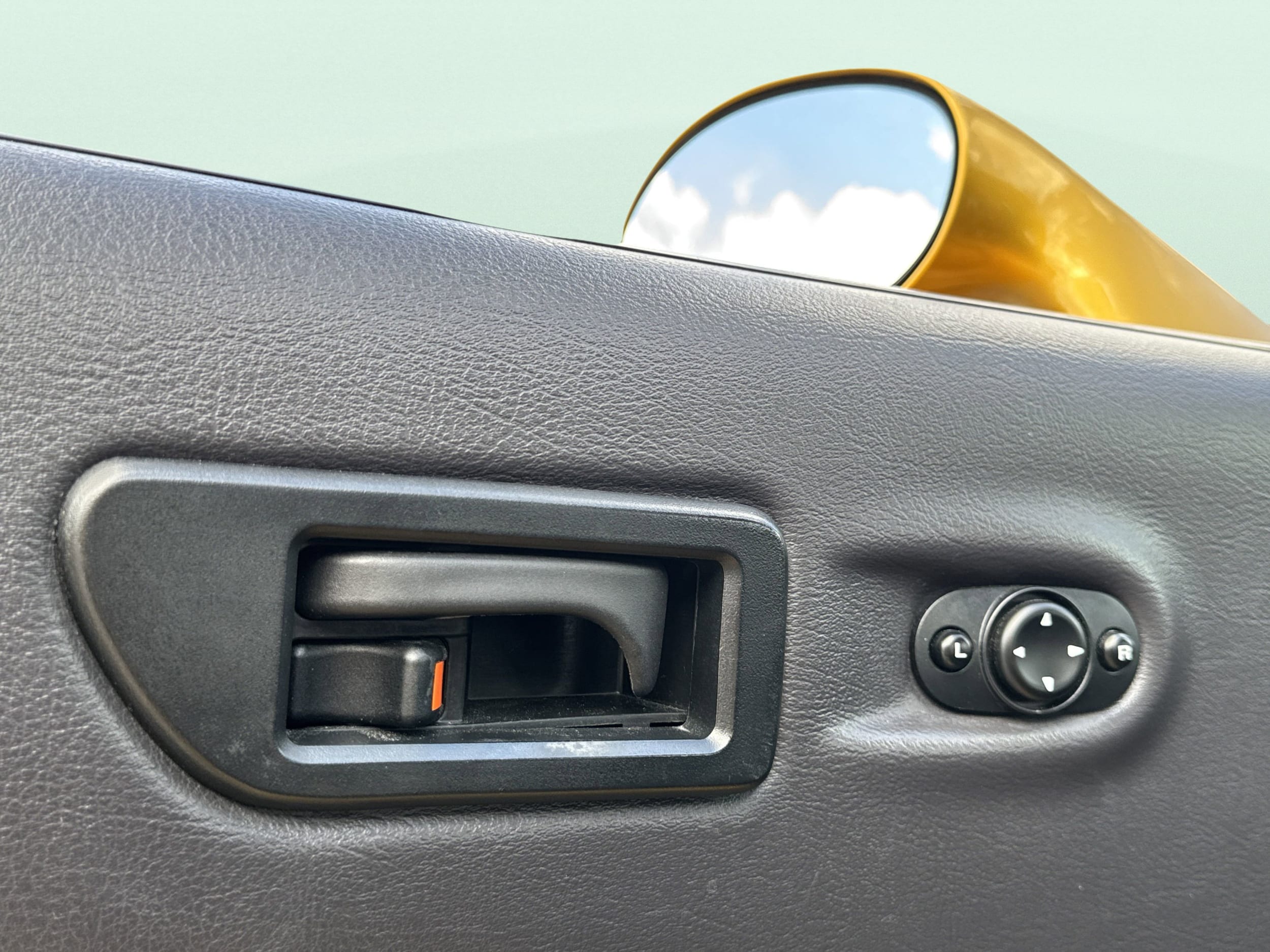 2002 Chrysler Prowler Base - Photo 35