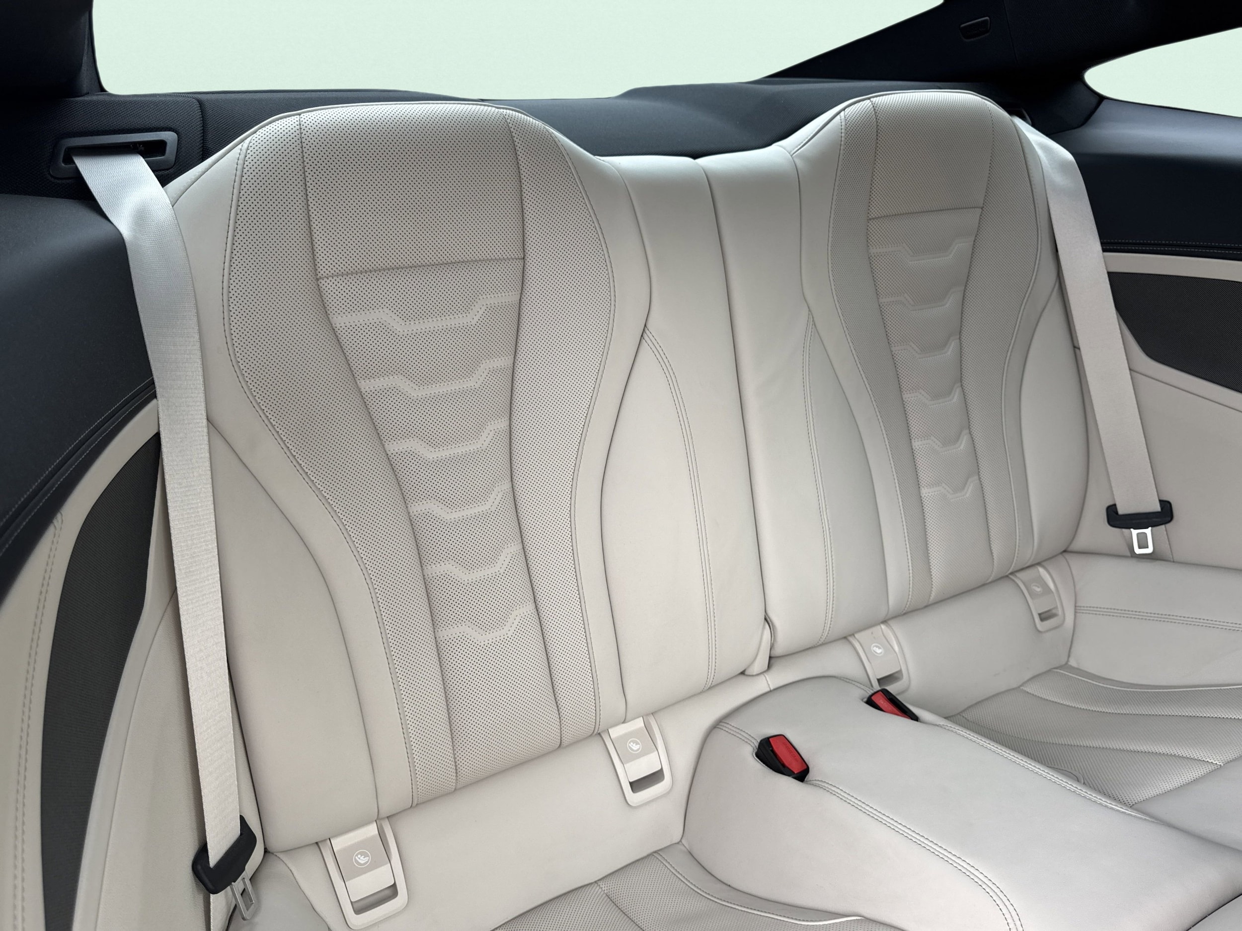 2025 BMW 8 Series 840i - Photo 45