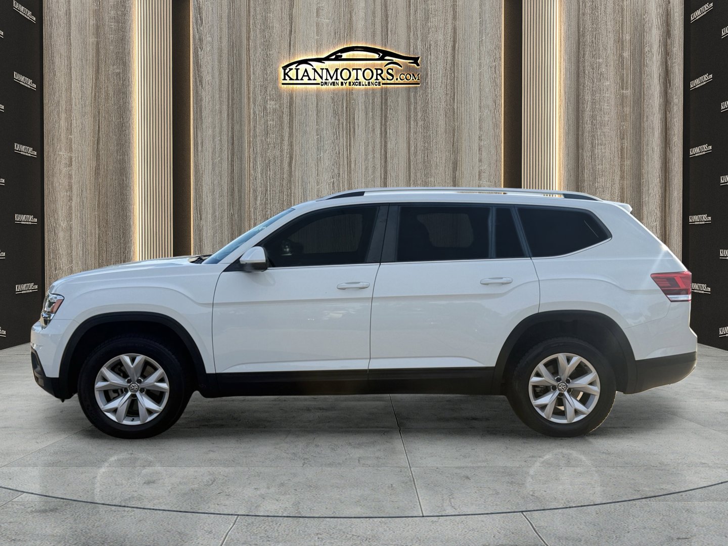 2019 Volkswagen Atlas V6 SE photo 4