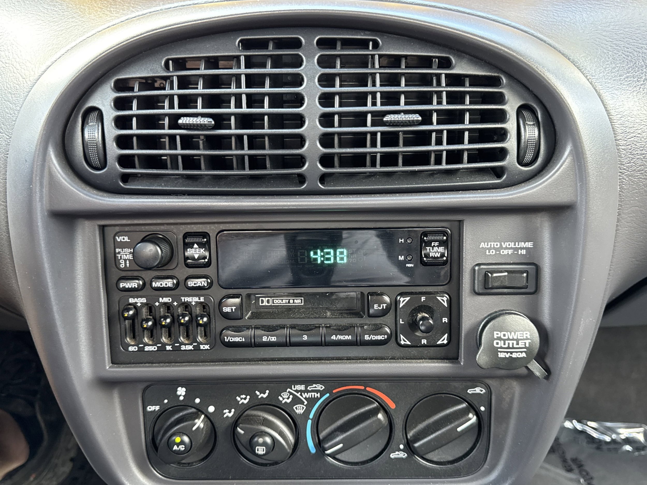 2002 Chrysler Prowler Base - Photo 68