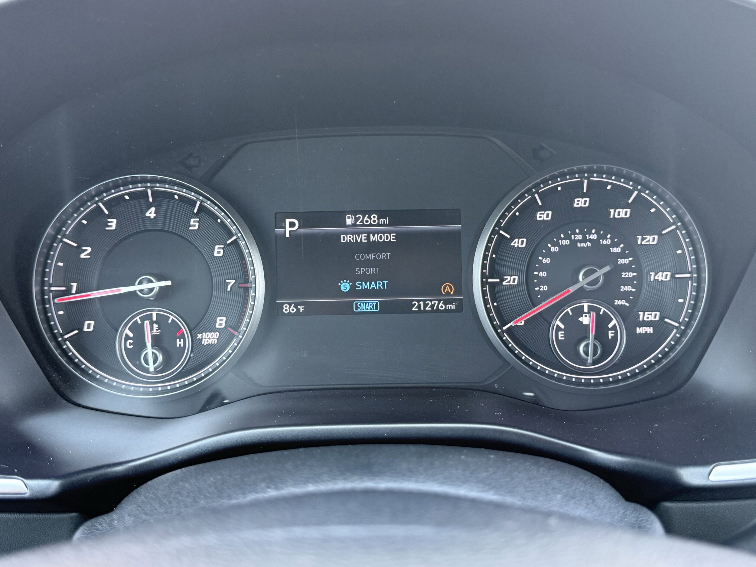 2021 Hyundai Santa Fe SEL photo 2