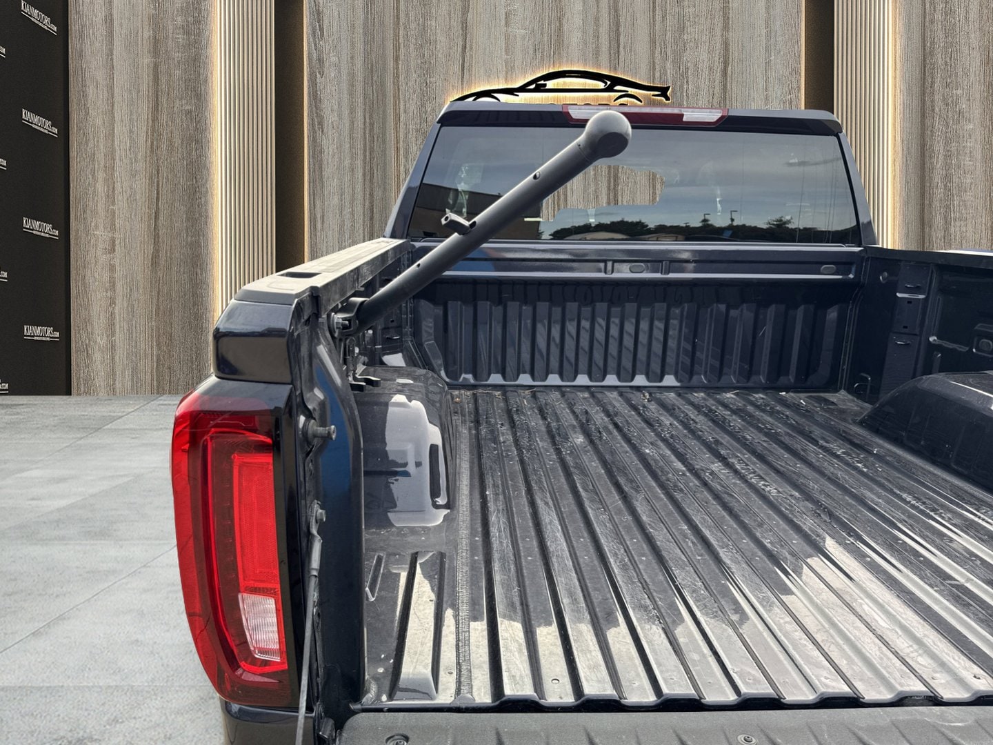 2025 GMC Sierra 1500 SLT - Photo 31