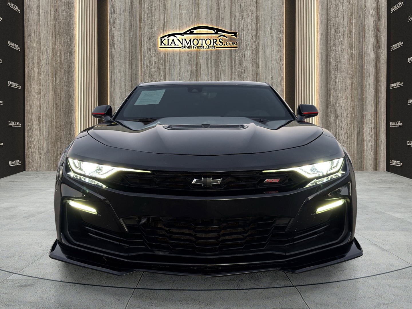 2021 Chevrolet Camaro 2SS photo 2