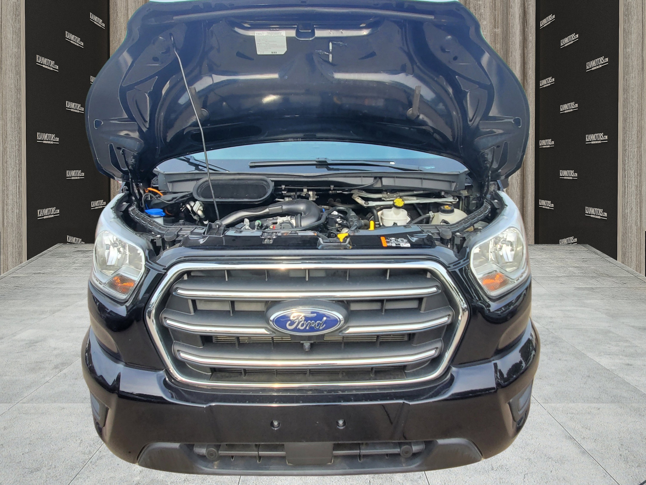 2020 Ford Transit Passenger Van XLT - Photo 11