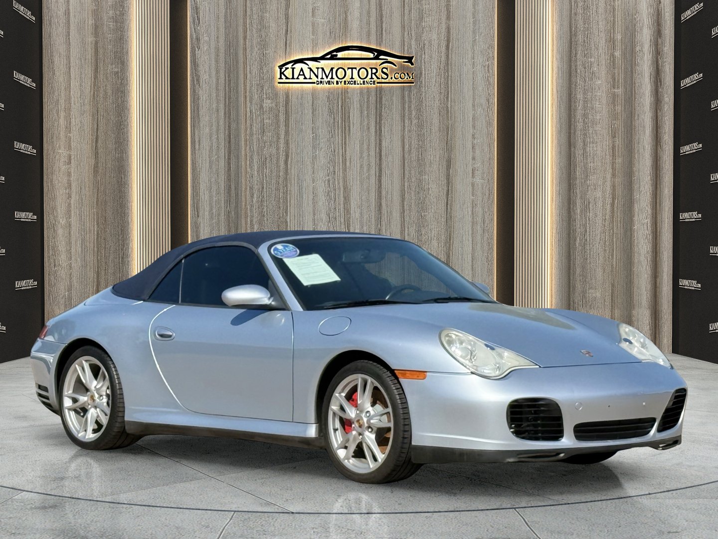  Porsche 911 Carrera 4S