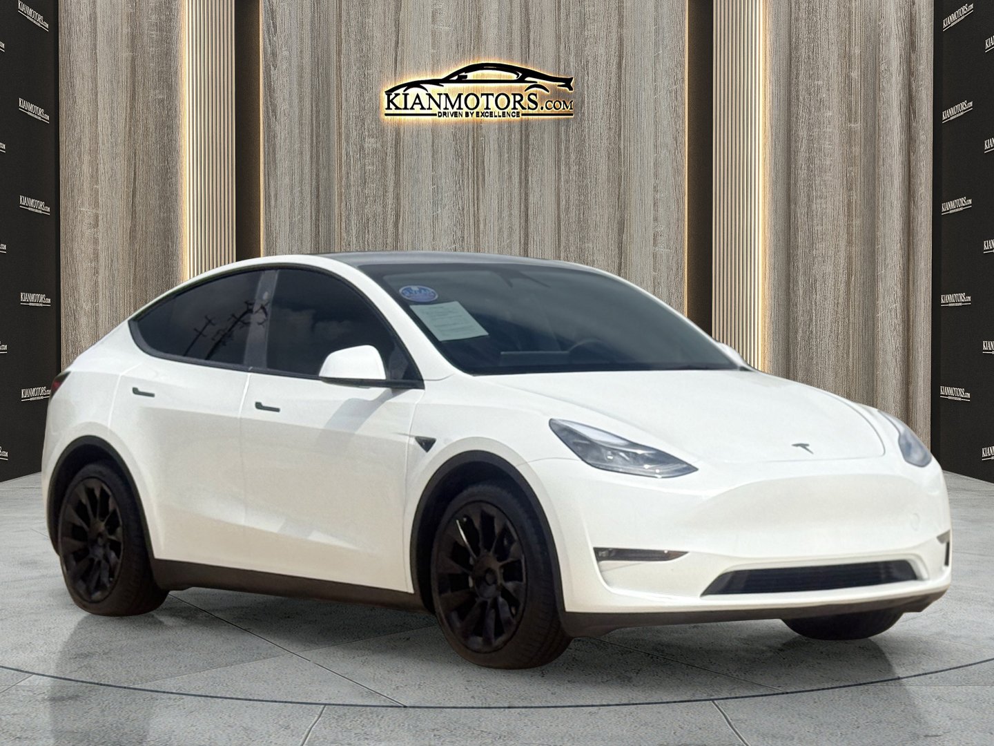 2024 Tesla Model Y Long Range Dual Motor All-Wheel Drive's photo