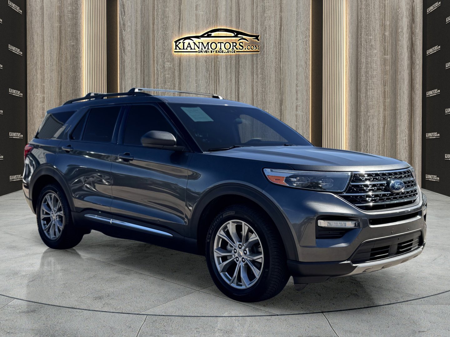 2020 Ford Explorer XLT's photo