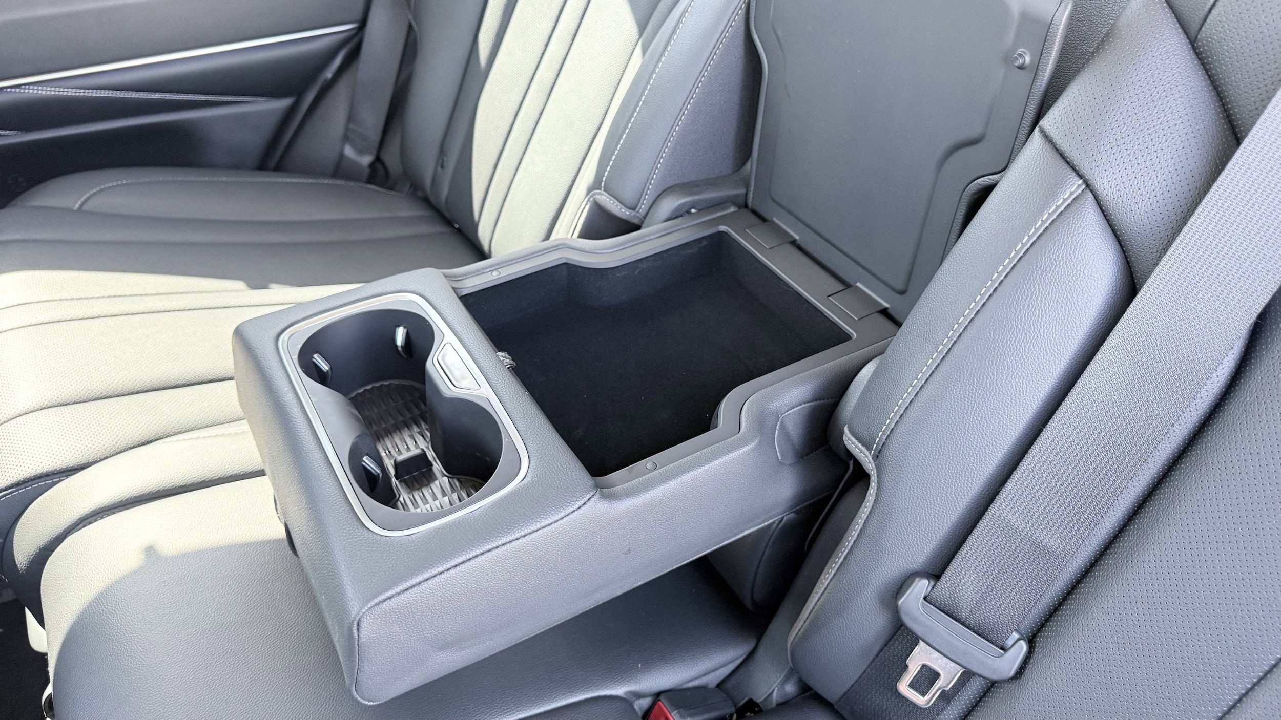 2024 GENESIS GV80 Standard - Photo 33