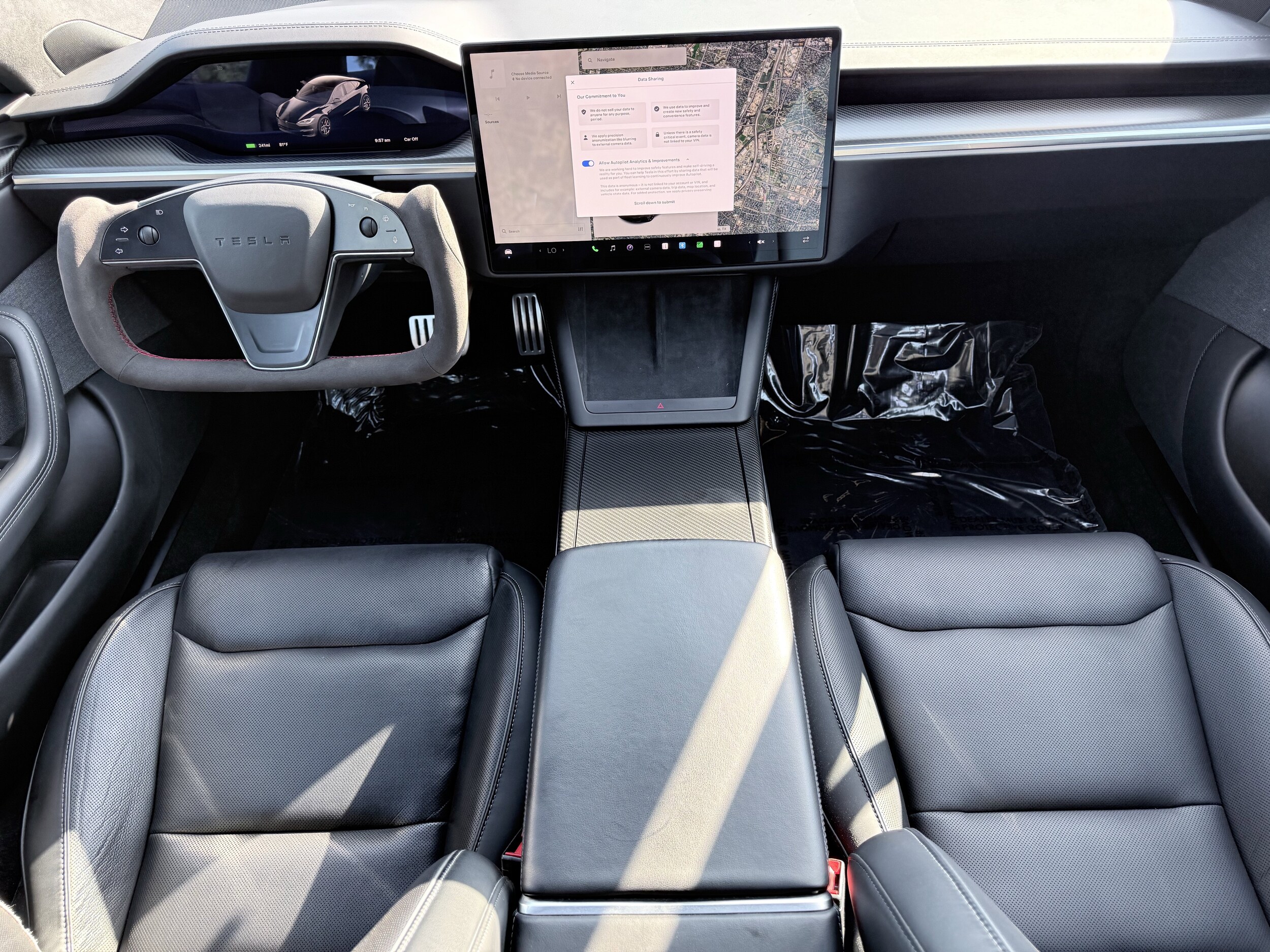 2023 Tesla Model S Plaid photo 2