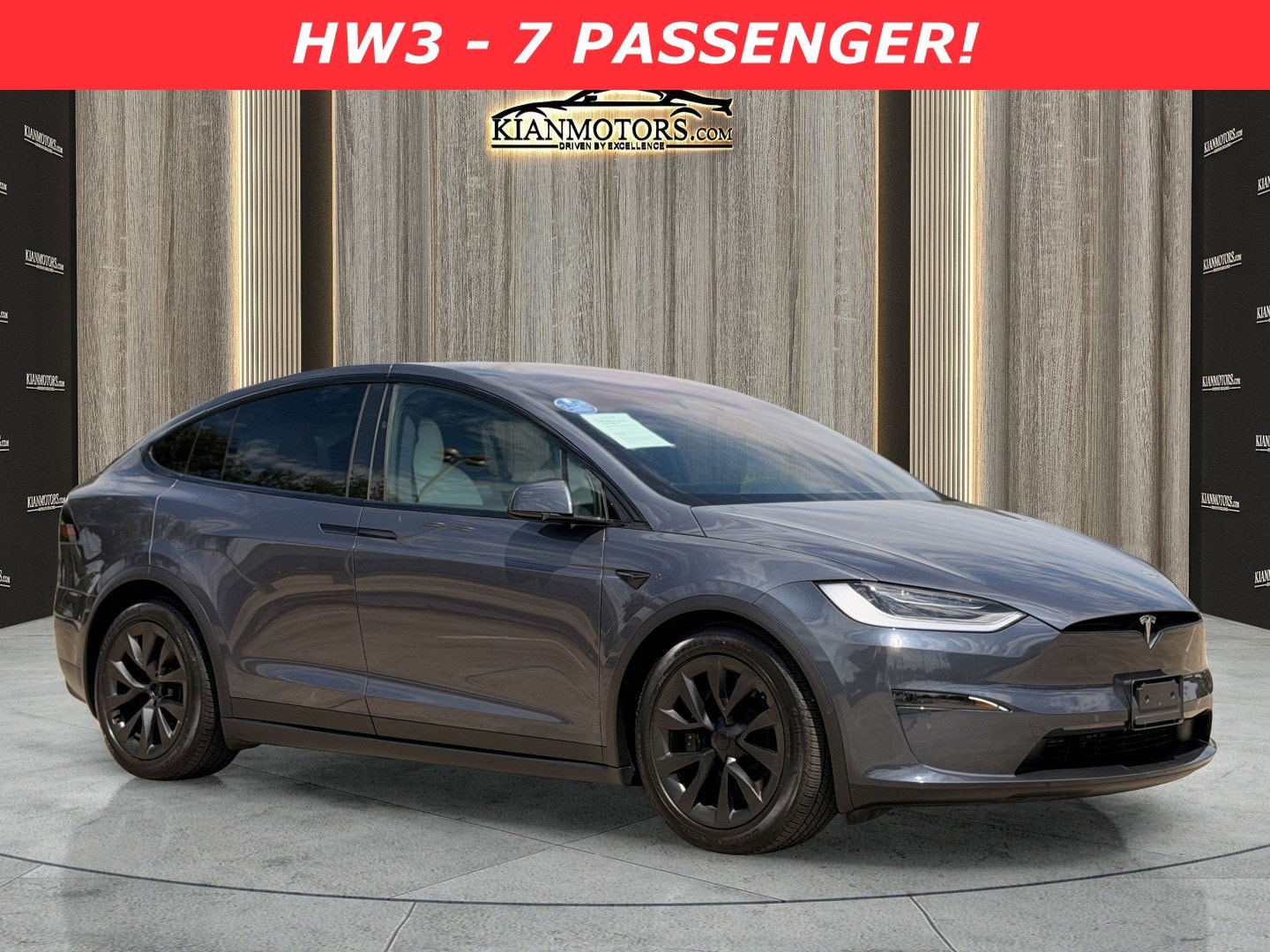 2023 Tesla Model X Long Range's photo