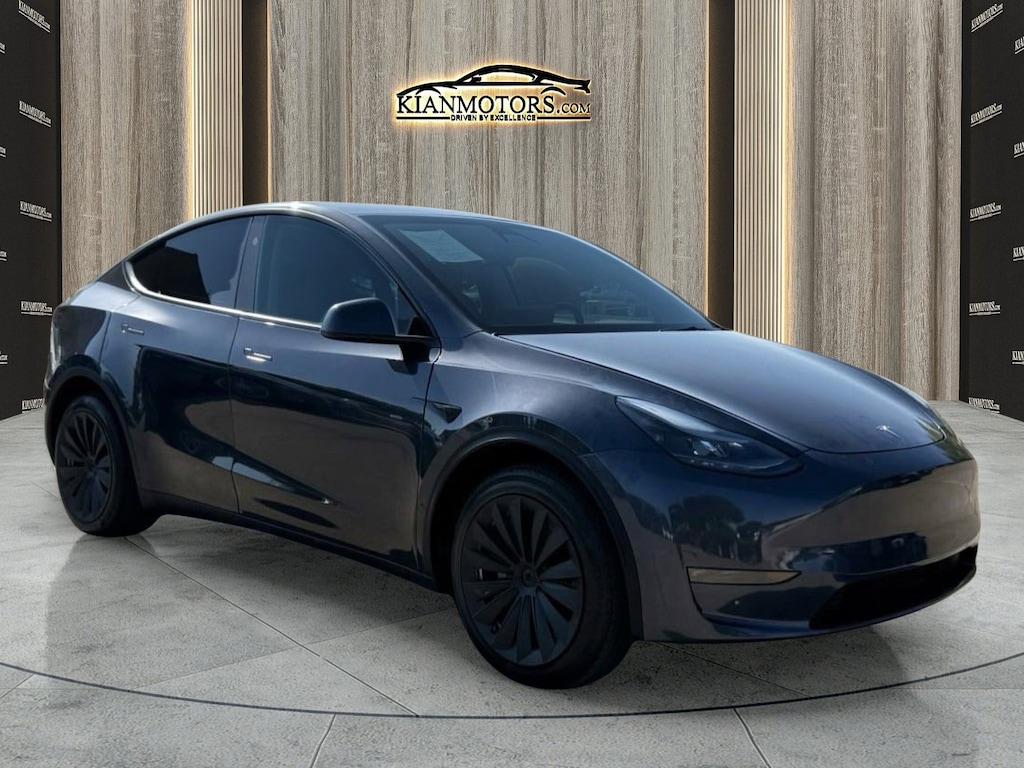 Used 2024 Tesla Model Y Long Range SUV