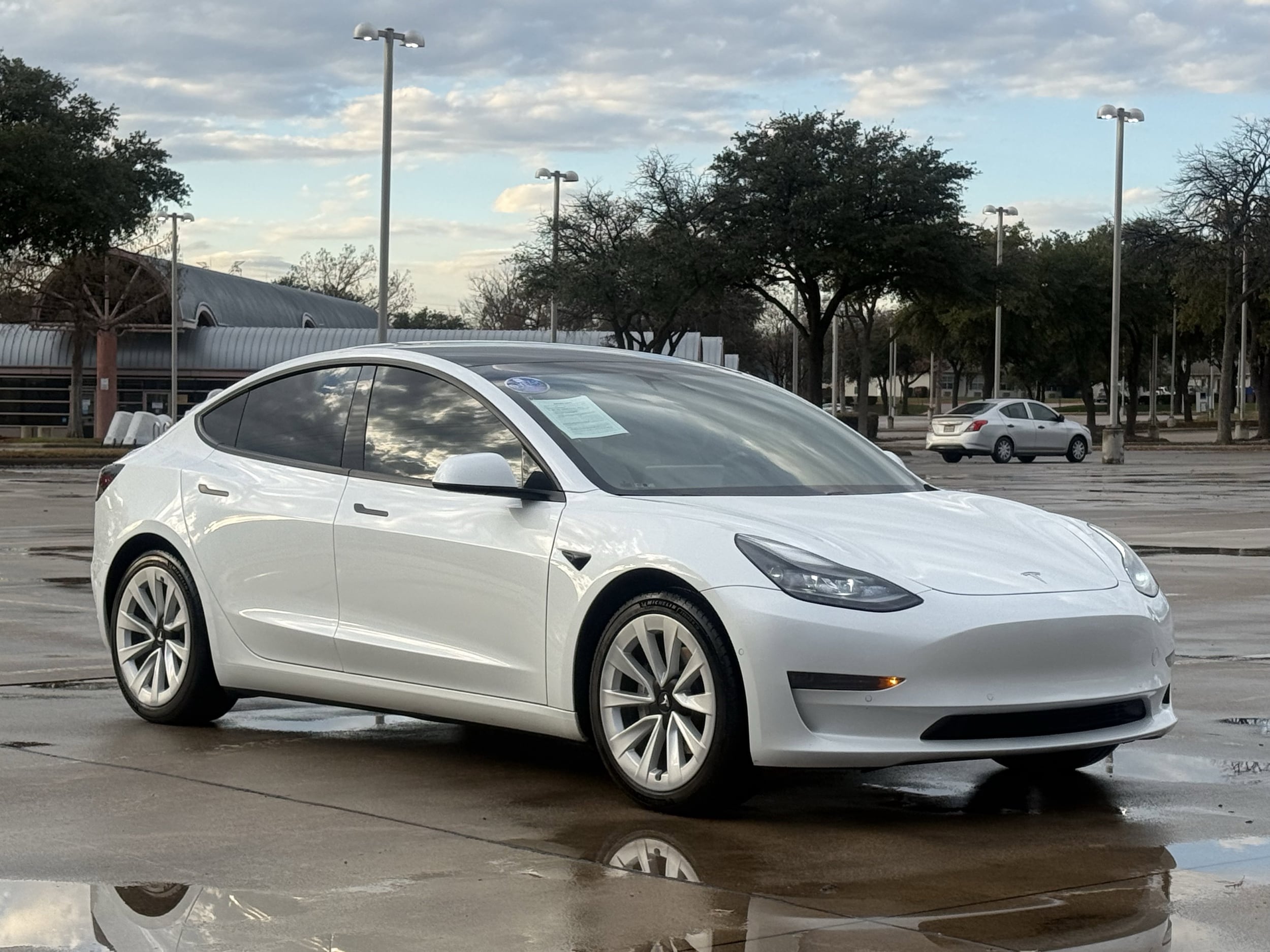 2021 Tesla Model 3 Base's photo