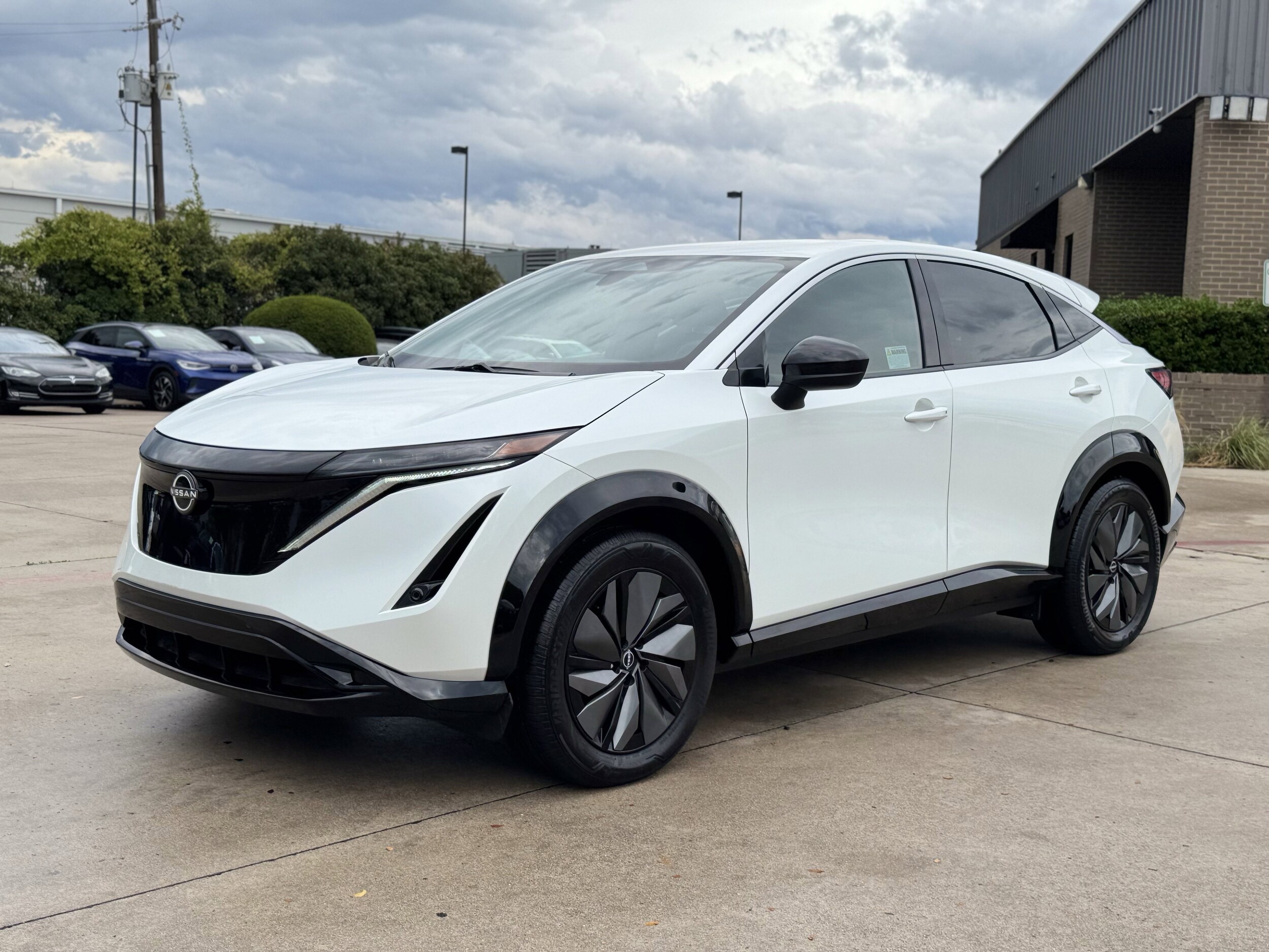 2025 Nissan ARIYA Engage photo 2