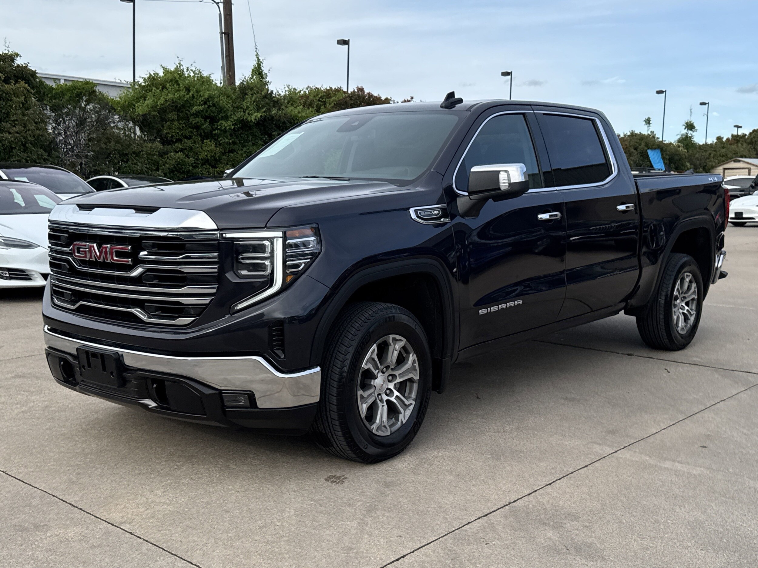 2025 Gmc Sierra 1500 SLT photo 2