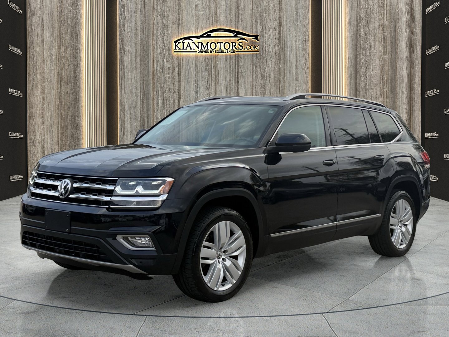 2018 Volkswagen Atlas V6 SEL Premium photo 3