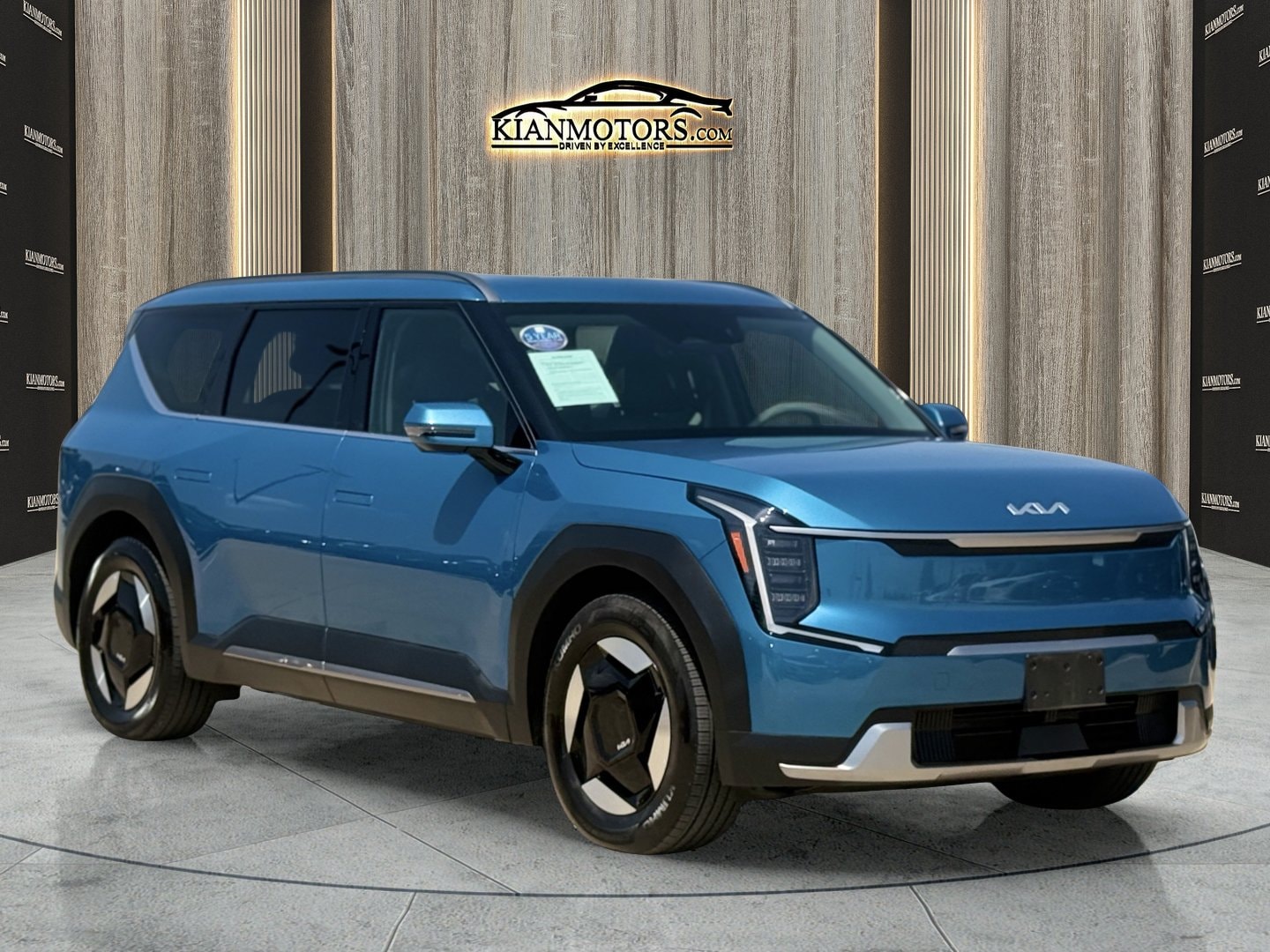 2024 Kia EV9 Wind AWD's photo