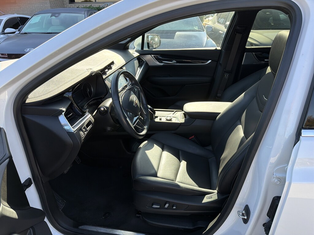 Used 2024 CADILLAC XT5 FWD Premium Luxury SUV