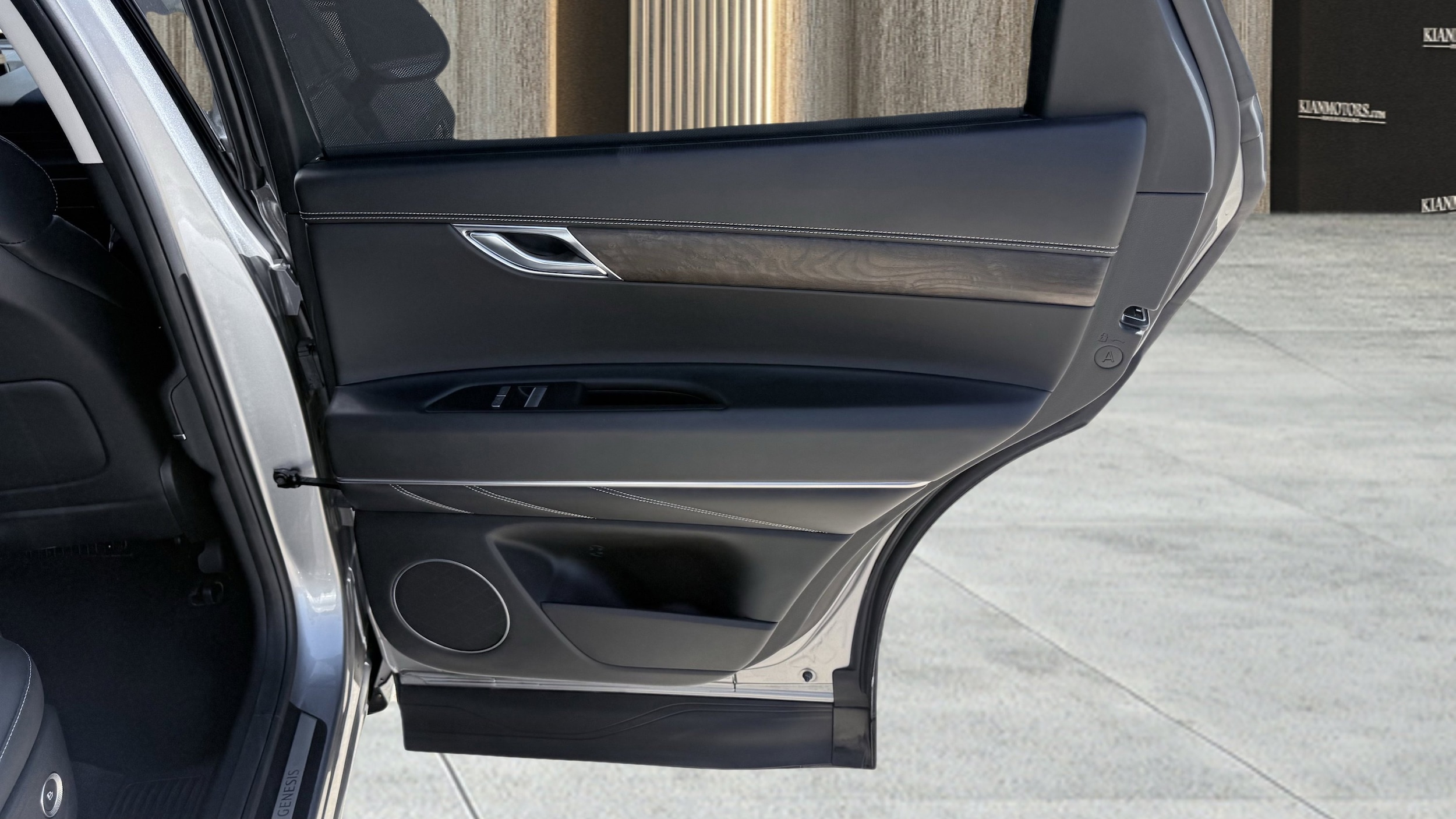 2024 GENESIS GV80 Standard - Photo 34