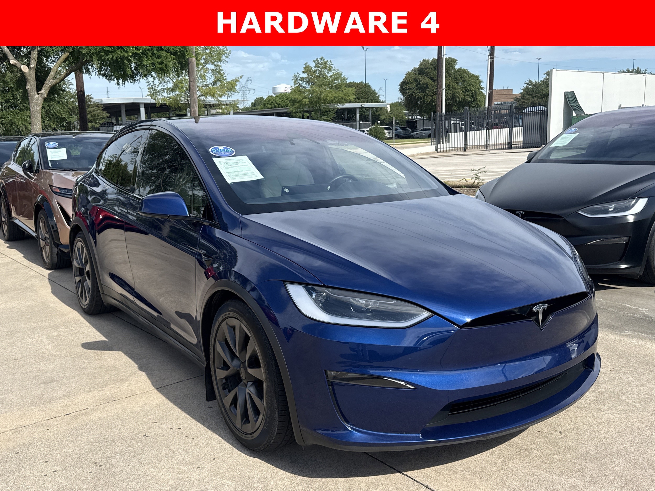 2023 Tesla Model X Long Range's photo