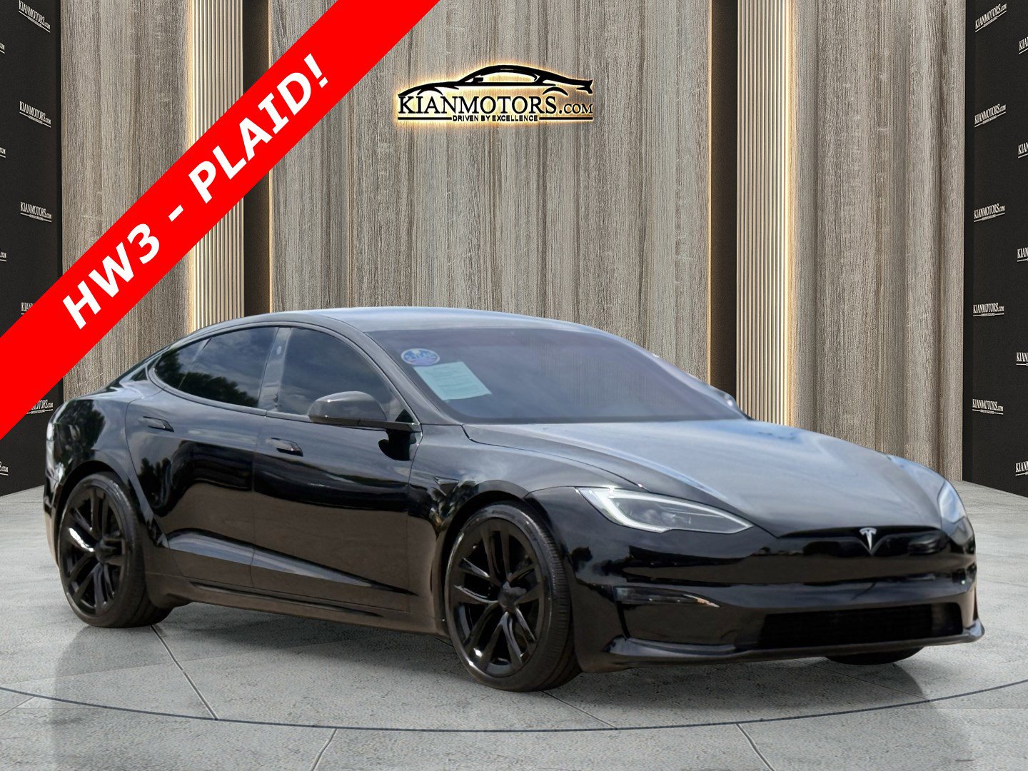 2023 Tesla Model S Plaid's photo