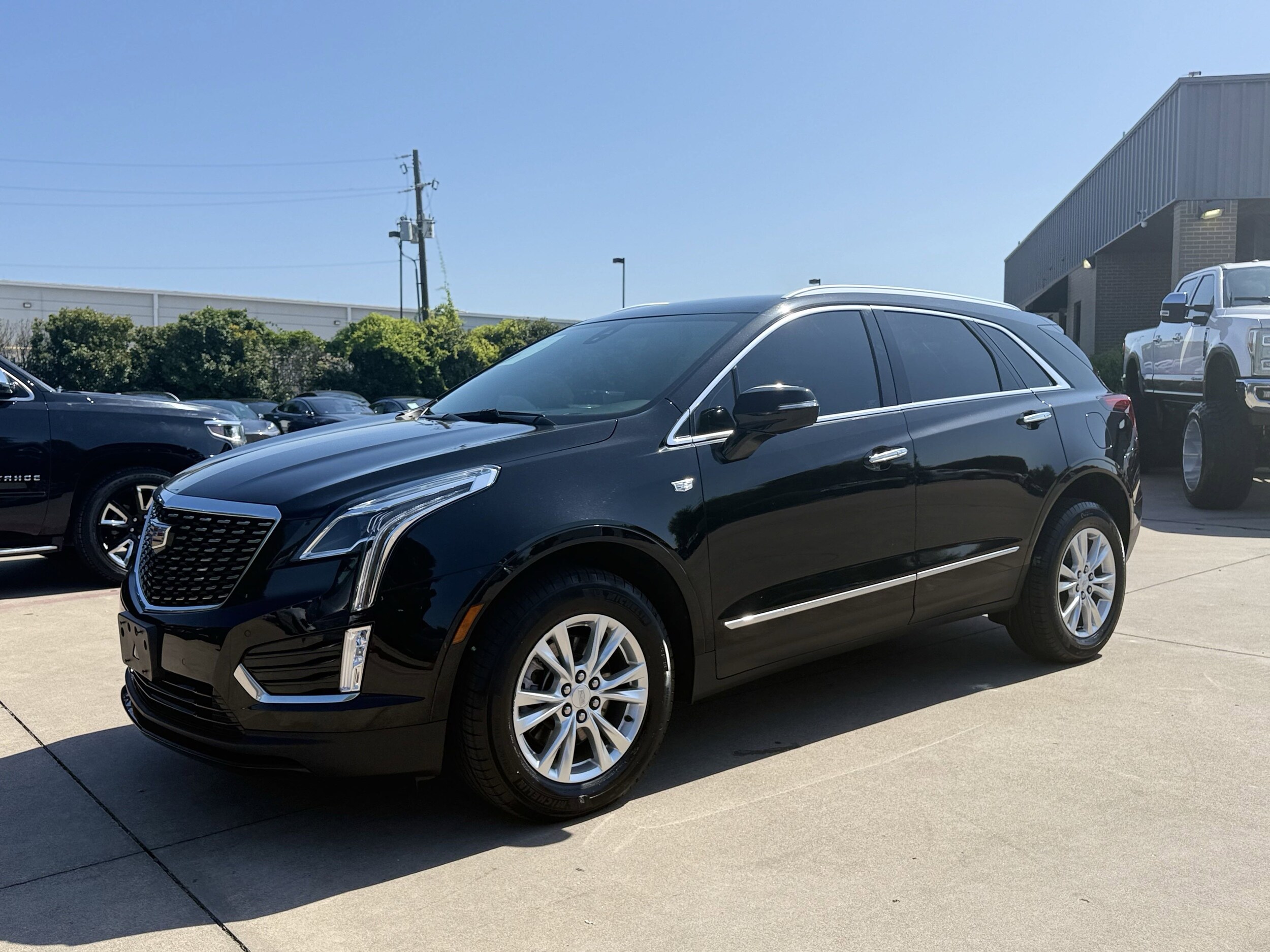 2023 Cadillac XT5 Luxury photo 3
