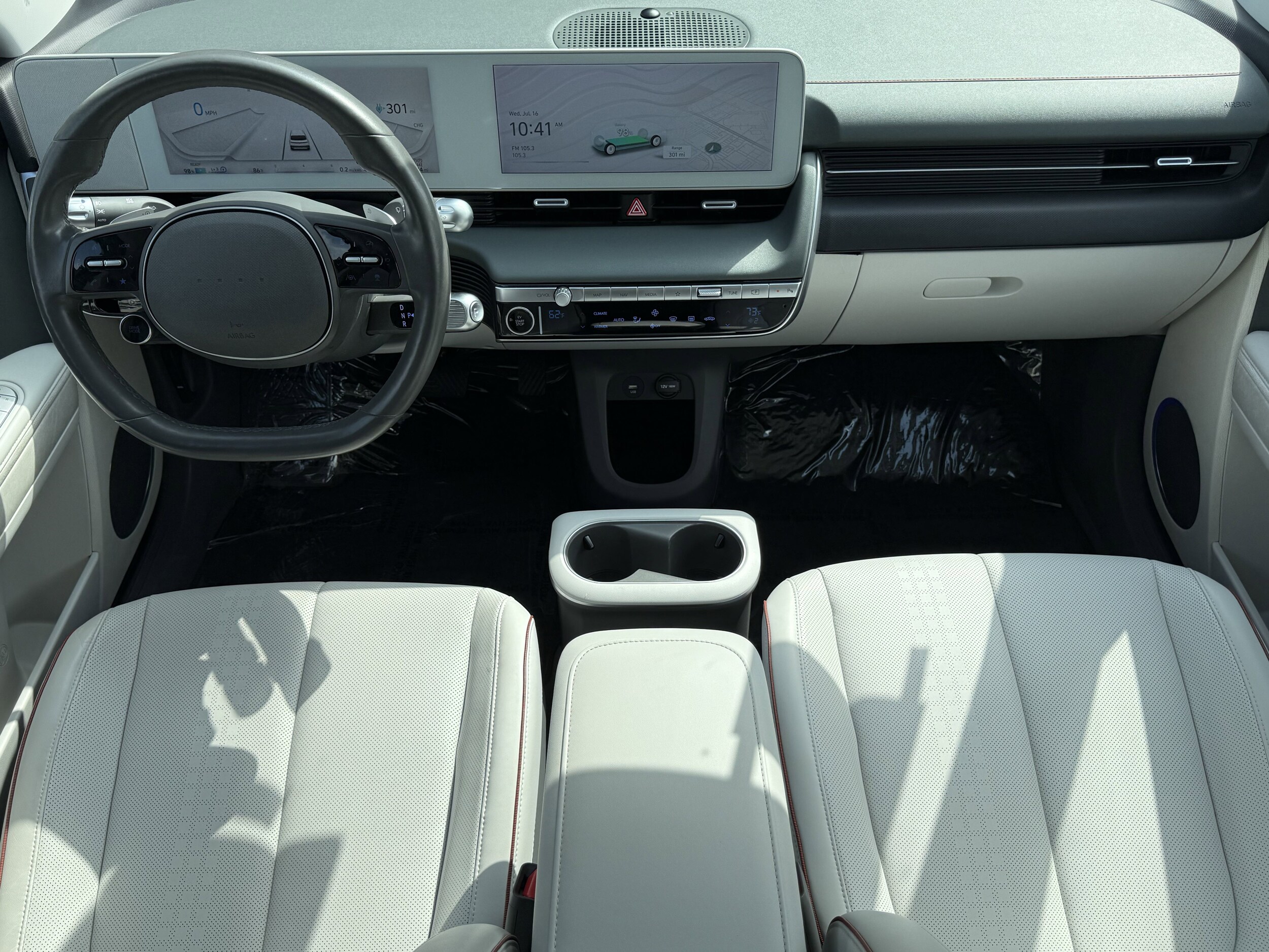 2022 Hyundai Ioniq 5 SEL photo 2