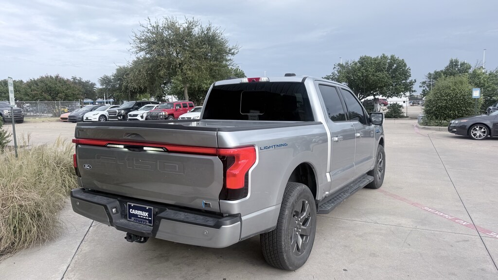 Used 2024 Ford F-150 Lightning LARIAT Truck SuperCrew Cab