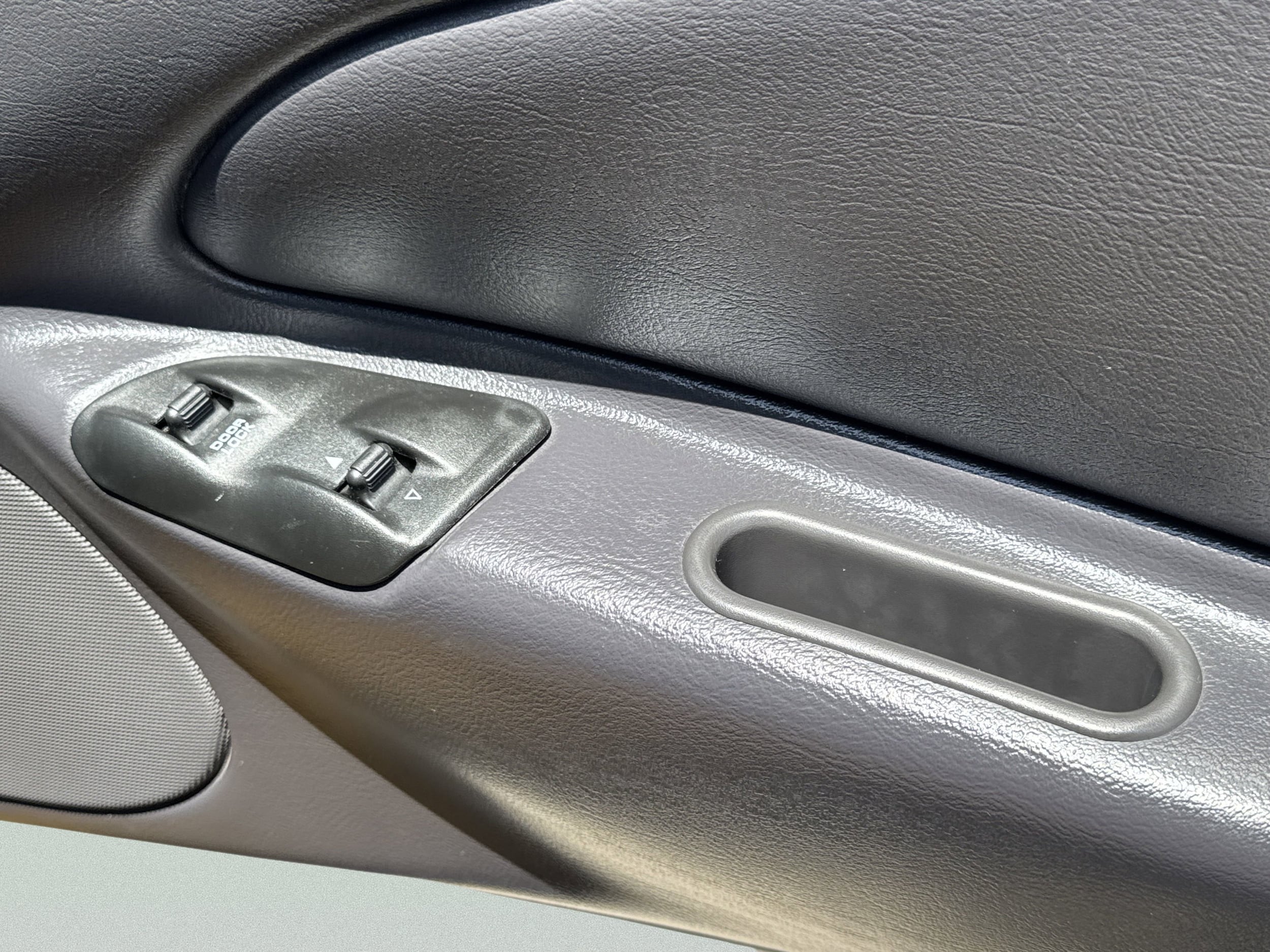 2002 Chrysler Prowler Base - Photo 57