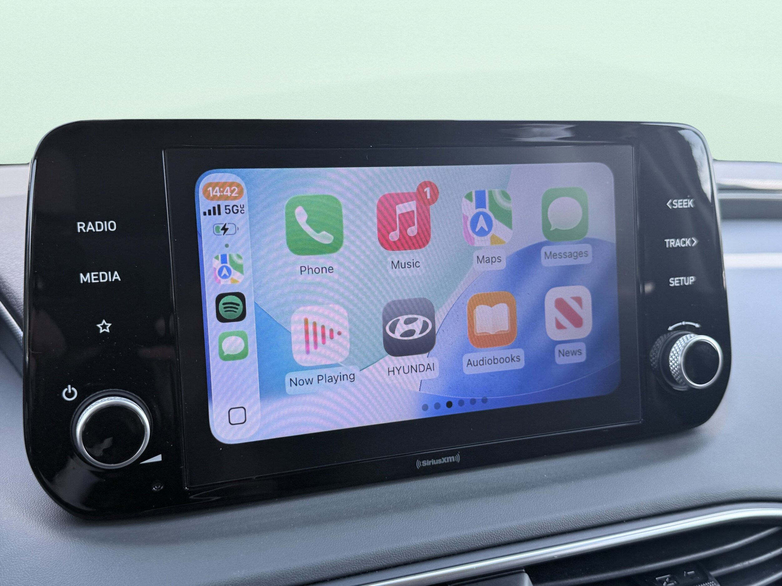 2021 Hyundai Santa Fe SEL photo 3