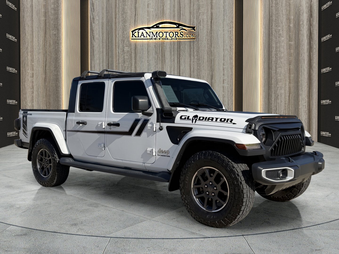 2020 Jeep Gladiator Overland's photo