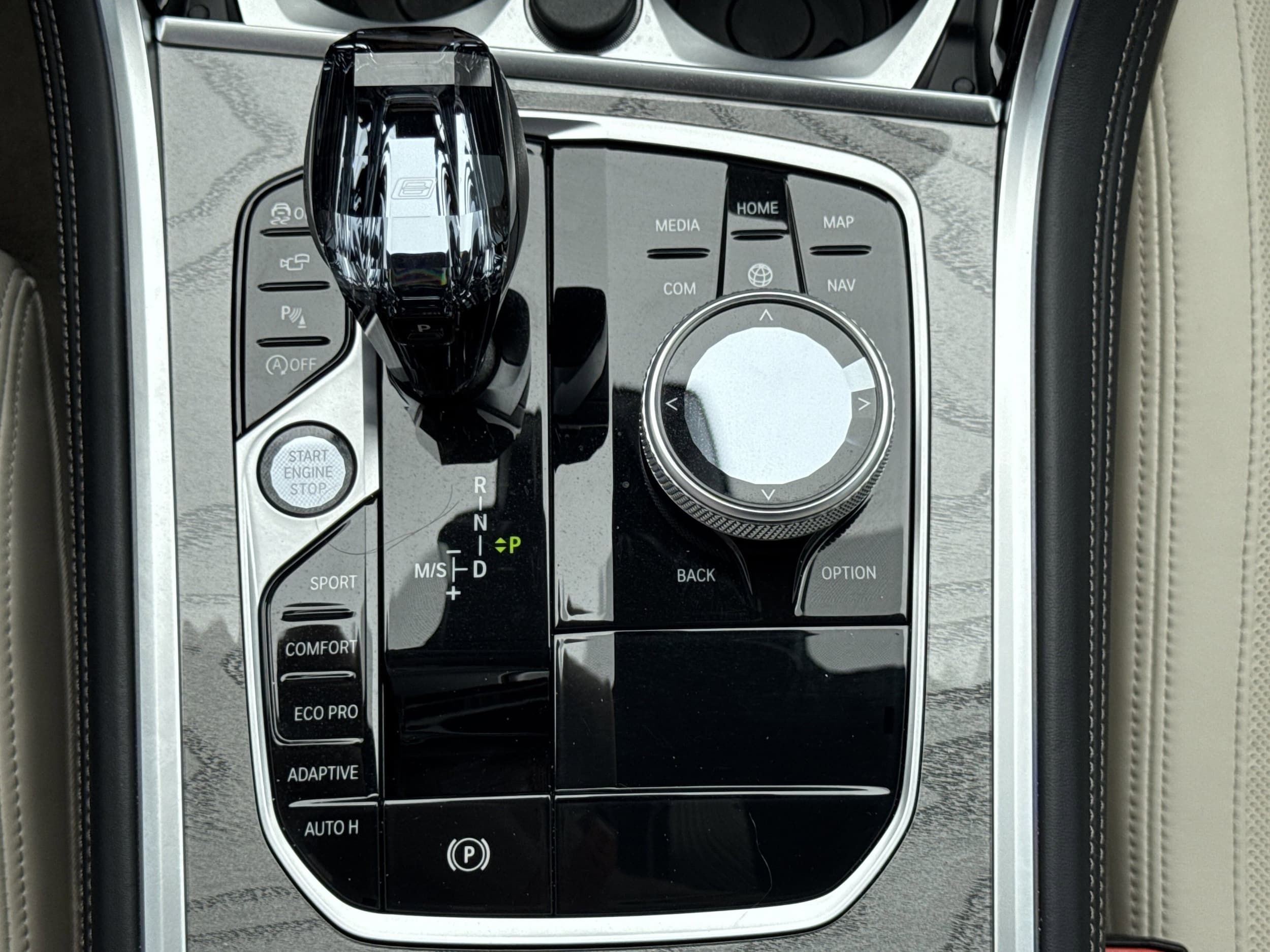 2025 BMW 8 Series 840i - Photo 58