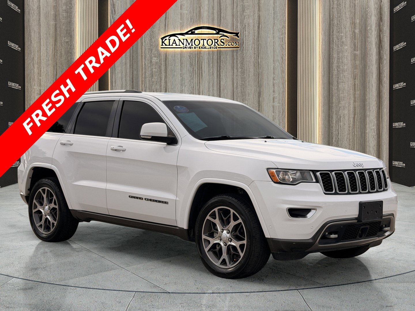 2018 Jeep Grand Cherokee Limited Sterling Edition's photo