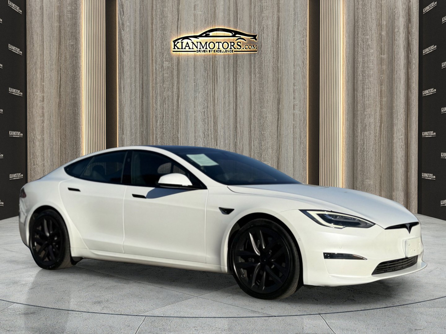 2021 Tesla Model S Long Range Plus's photo
