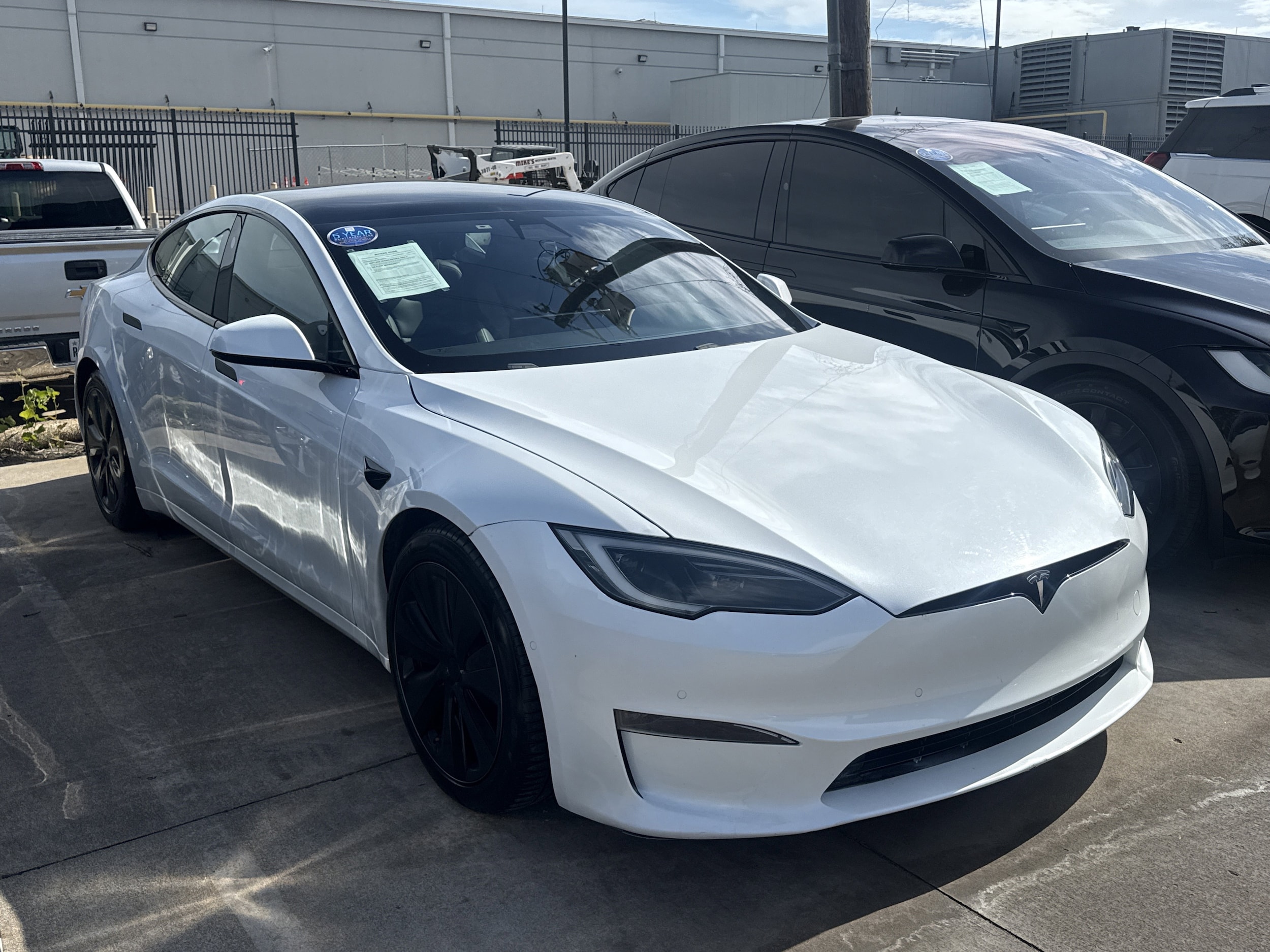 2022 Tesla Model S Plaid's photo