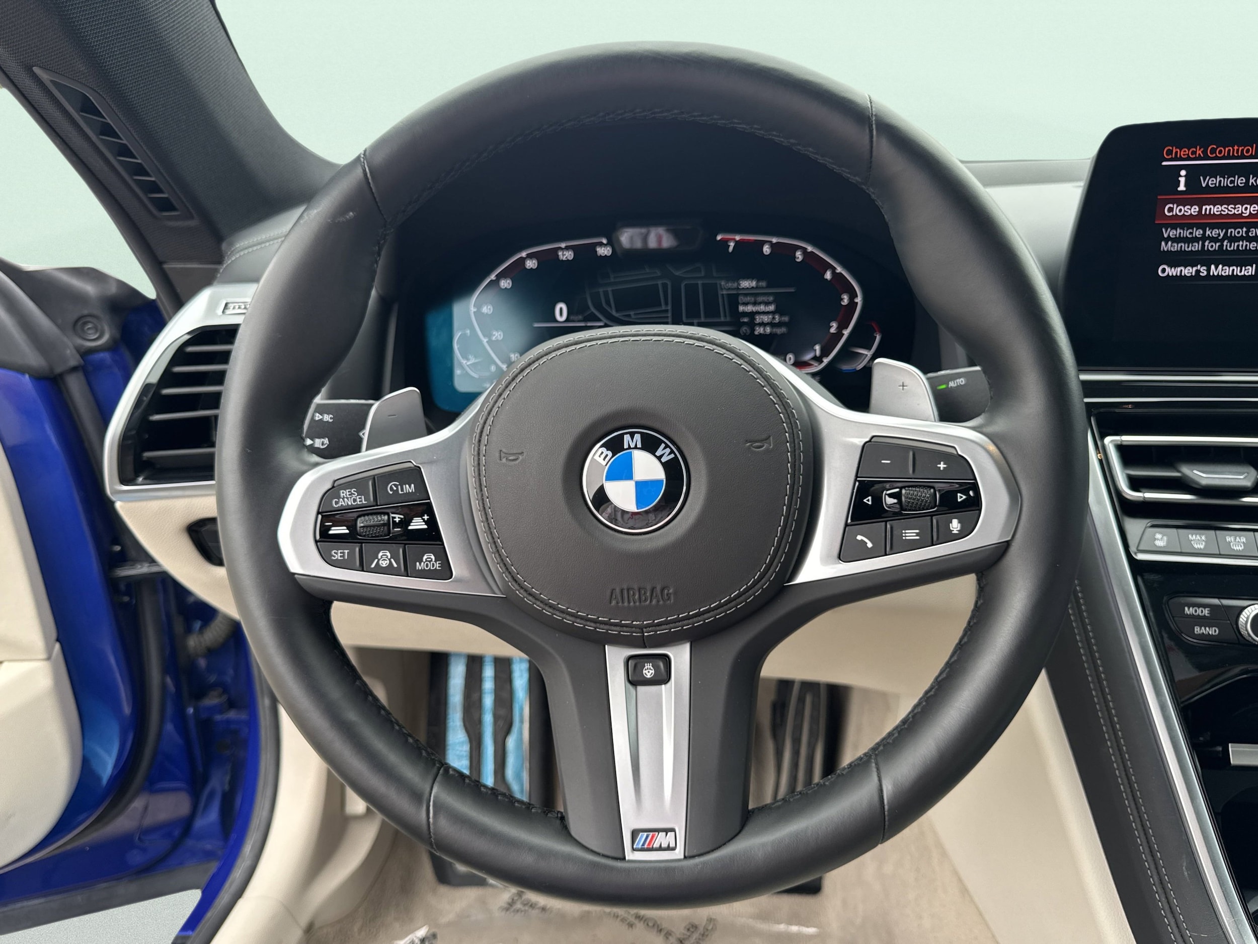 2025 BMW 8 Series 840i - Photo 30