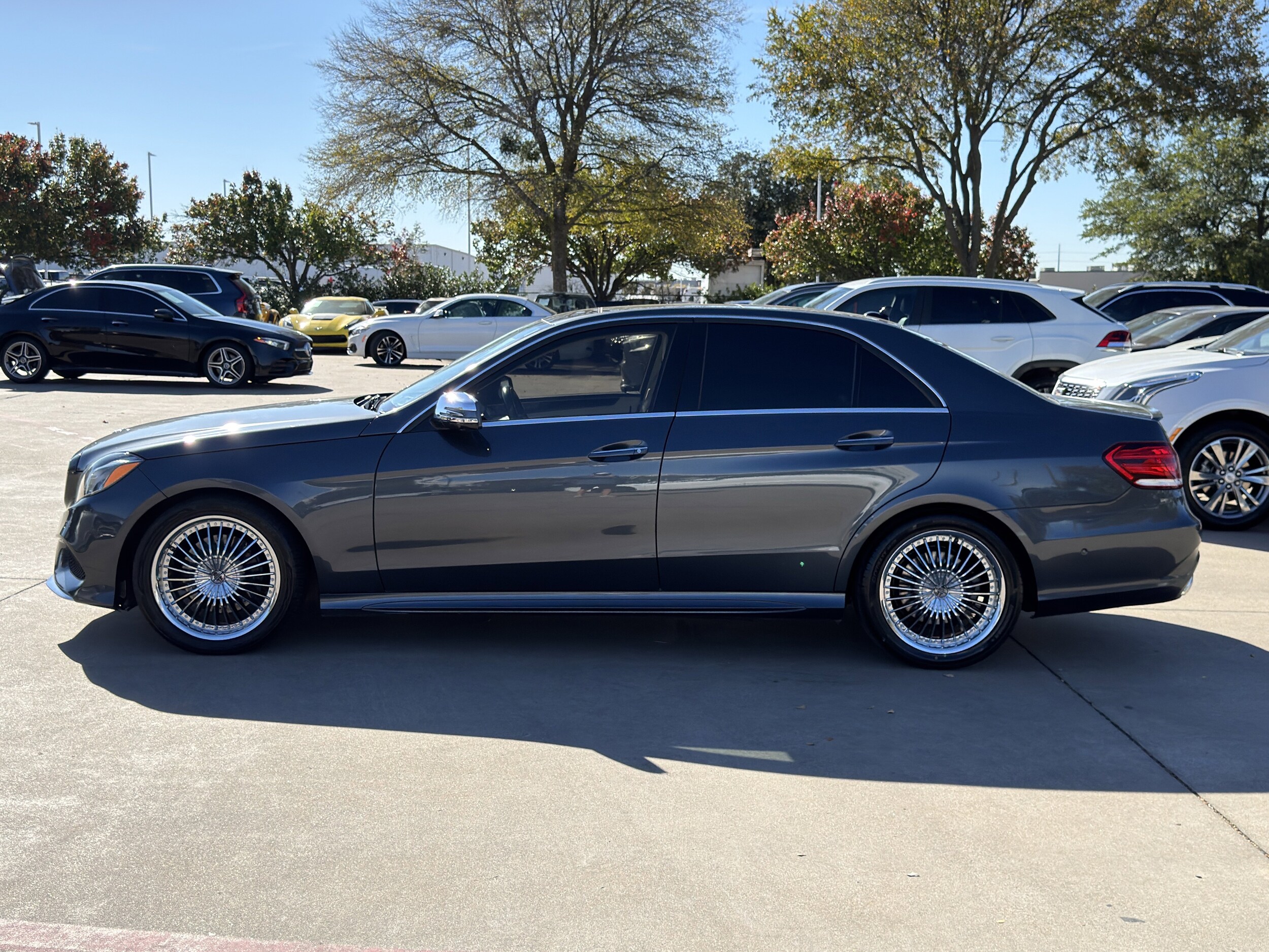 2014 Mercedes Benz E 350 photo 4