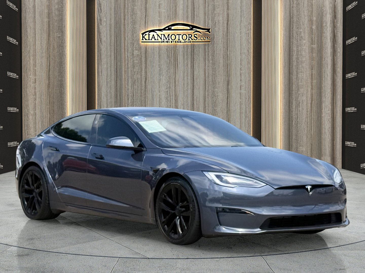 2022 Tesla Model S's photo