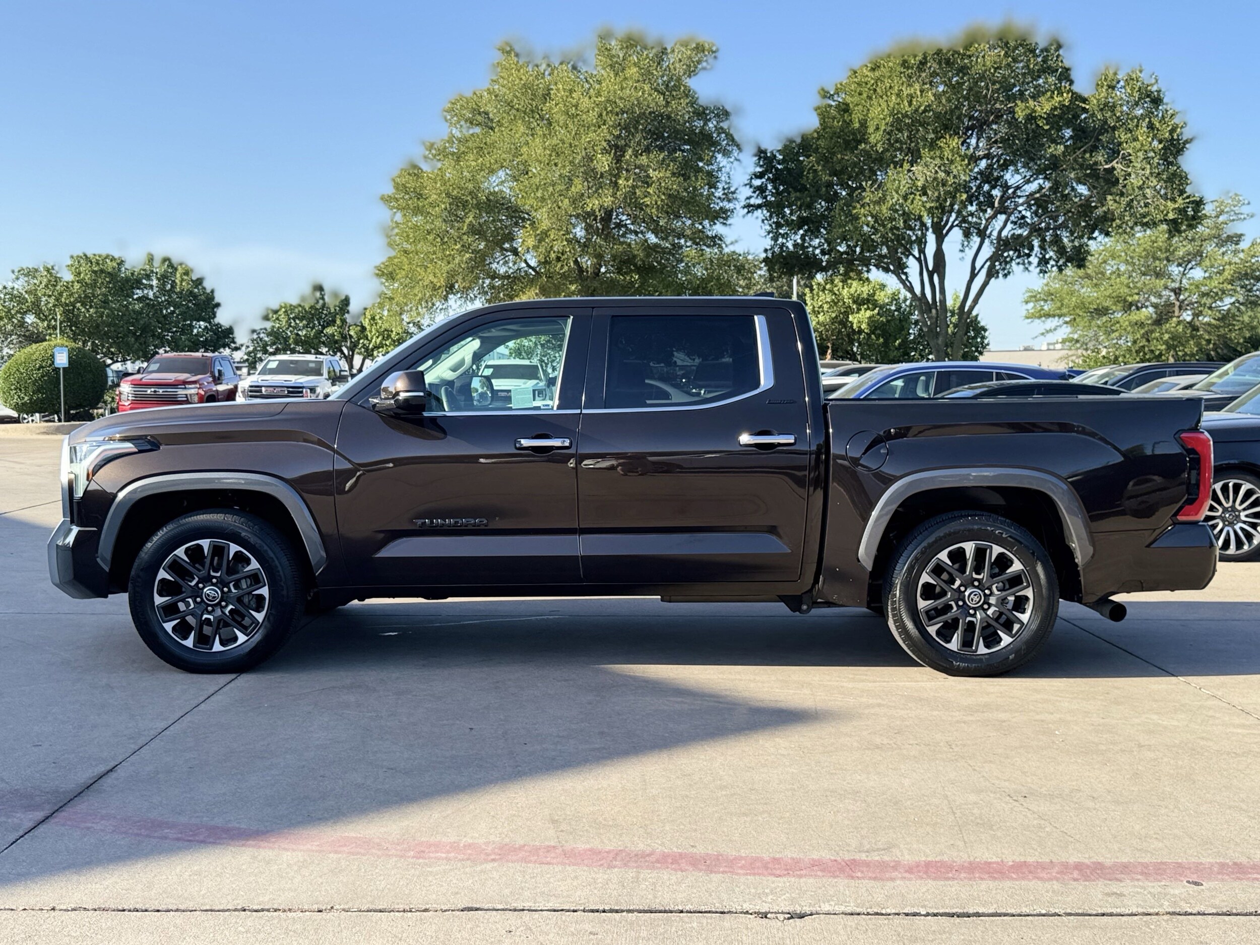 2022 Toyota Tundra Limited photo 4