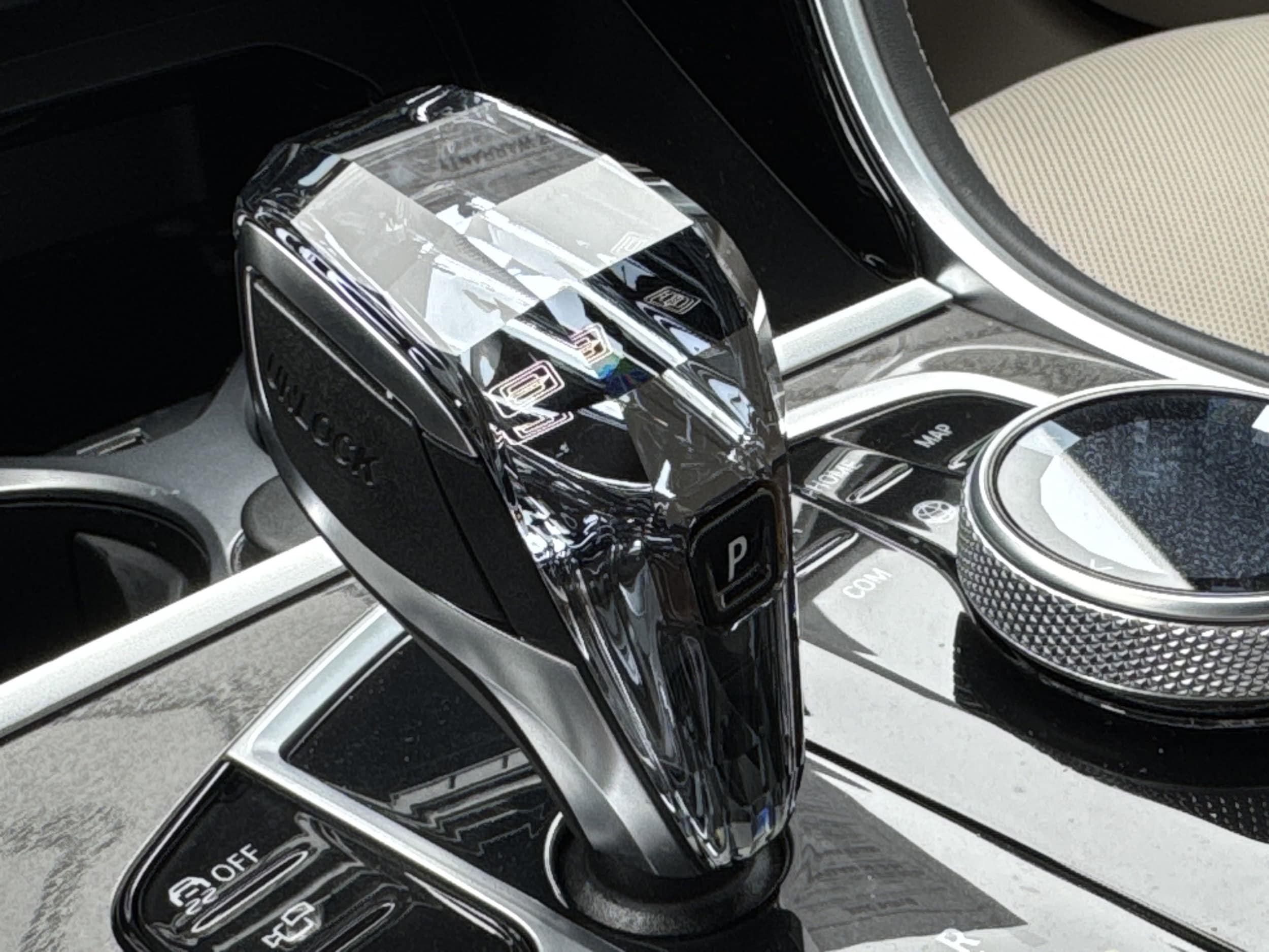 2025 BMW 8 Series 840i - Photo 60
